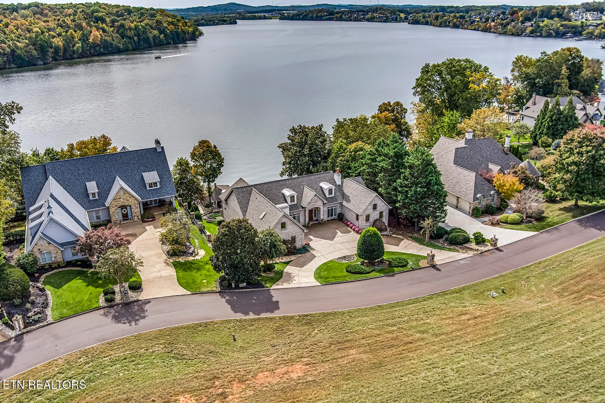 Property Slideshow image 60 of 63 | 135 big water dr, Vonore, TN, 37885