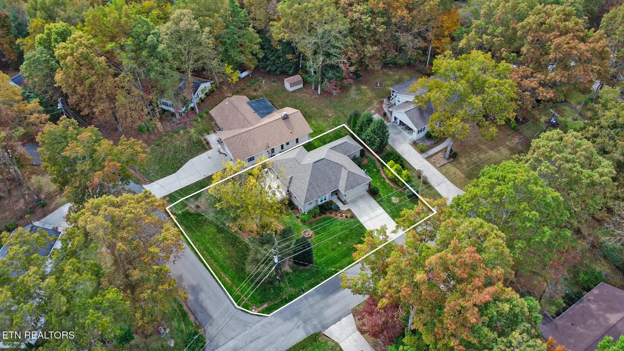 Property Slideshow image 10 of 39 | 150 dovenshire dr, Crossville, TN, 38558