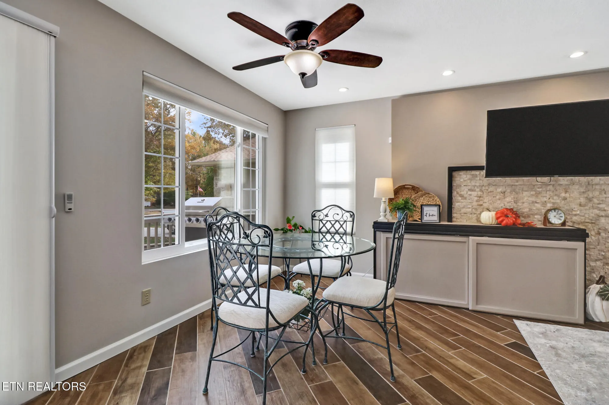 Property Slideshow image 22 of 39 | 150 dovenshire dr, Crossville, TN, 38558