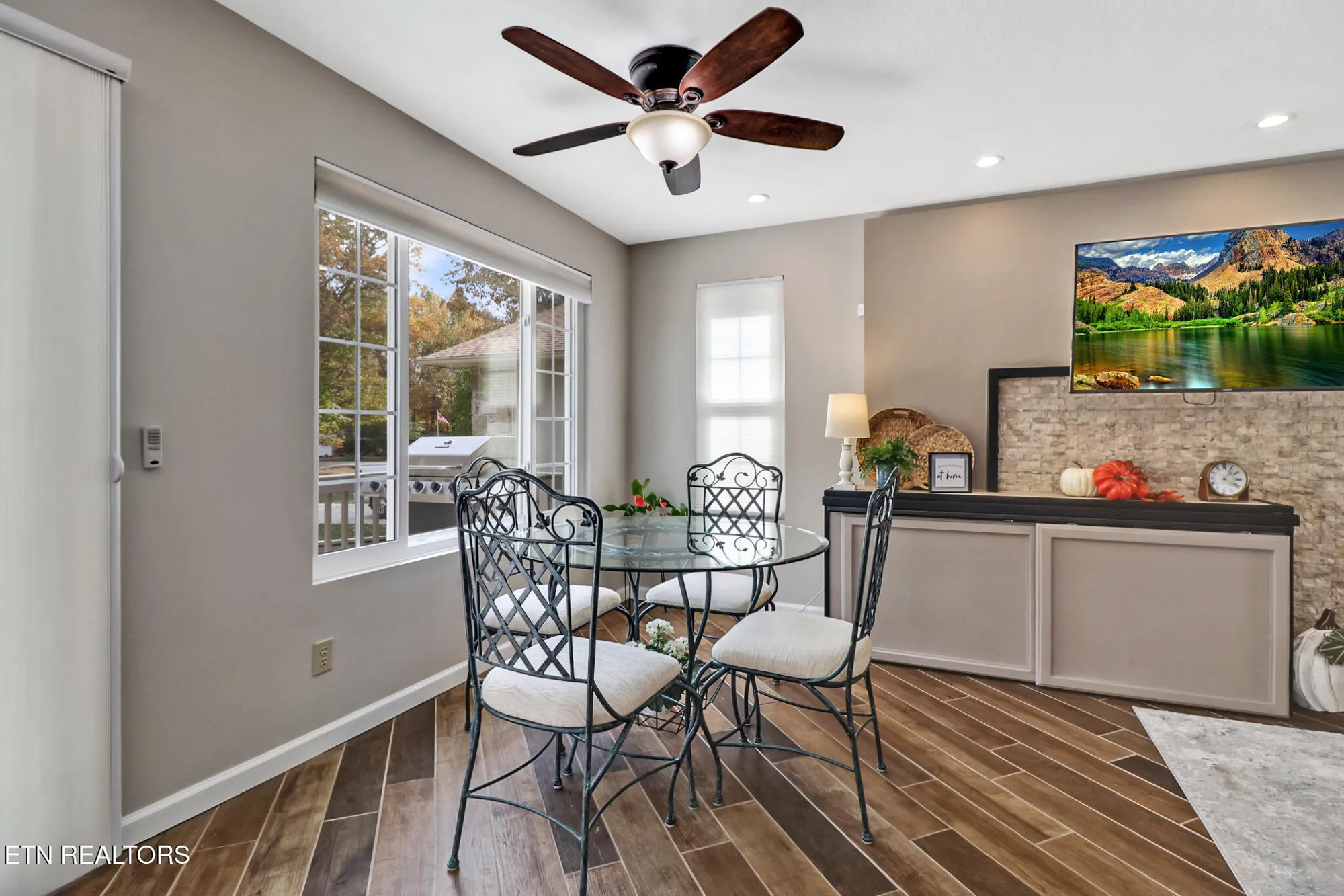 Property Slideshow image 23 of 39 | 150 dovenshire dr, Crossville, TN, 38558