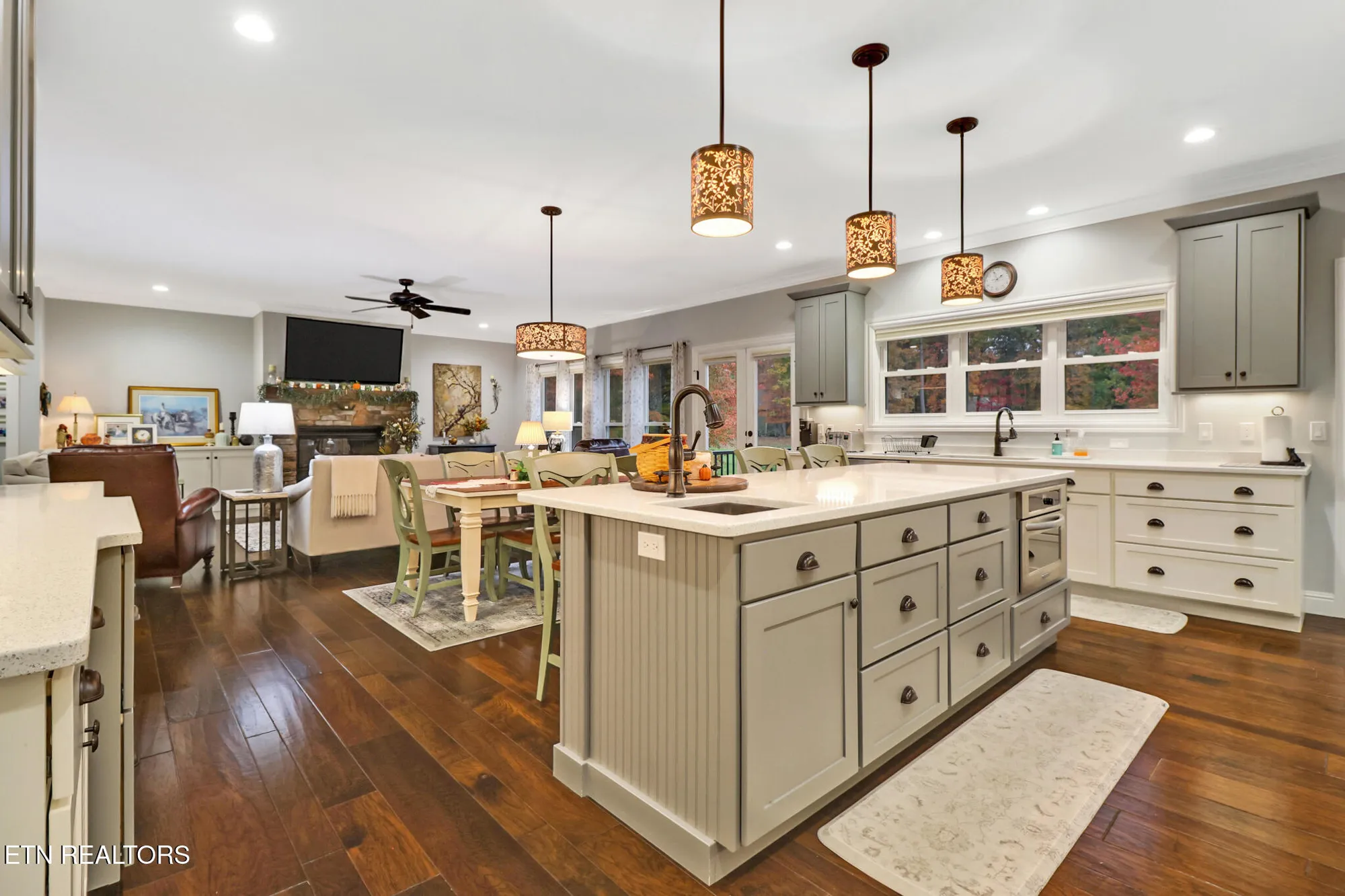 Property Slideshow image 19 of 56 | 101 hanning dr, Crossville, TN, 38558