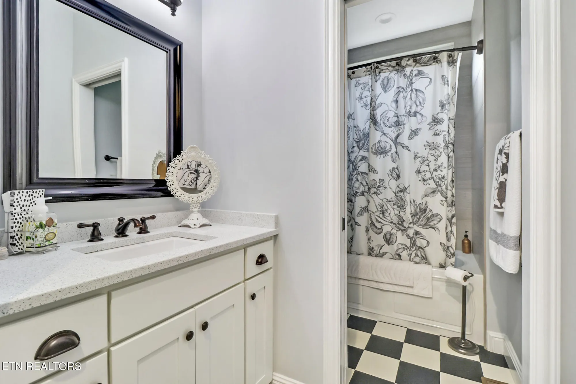 Property Slideshow image 29 of 56 | 101 hanning dr, Crossville, TN, 38558