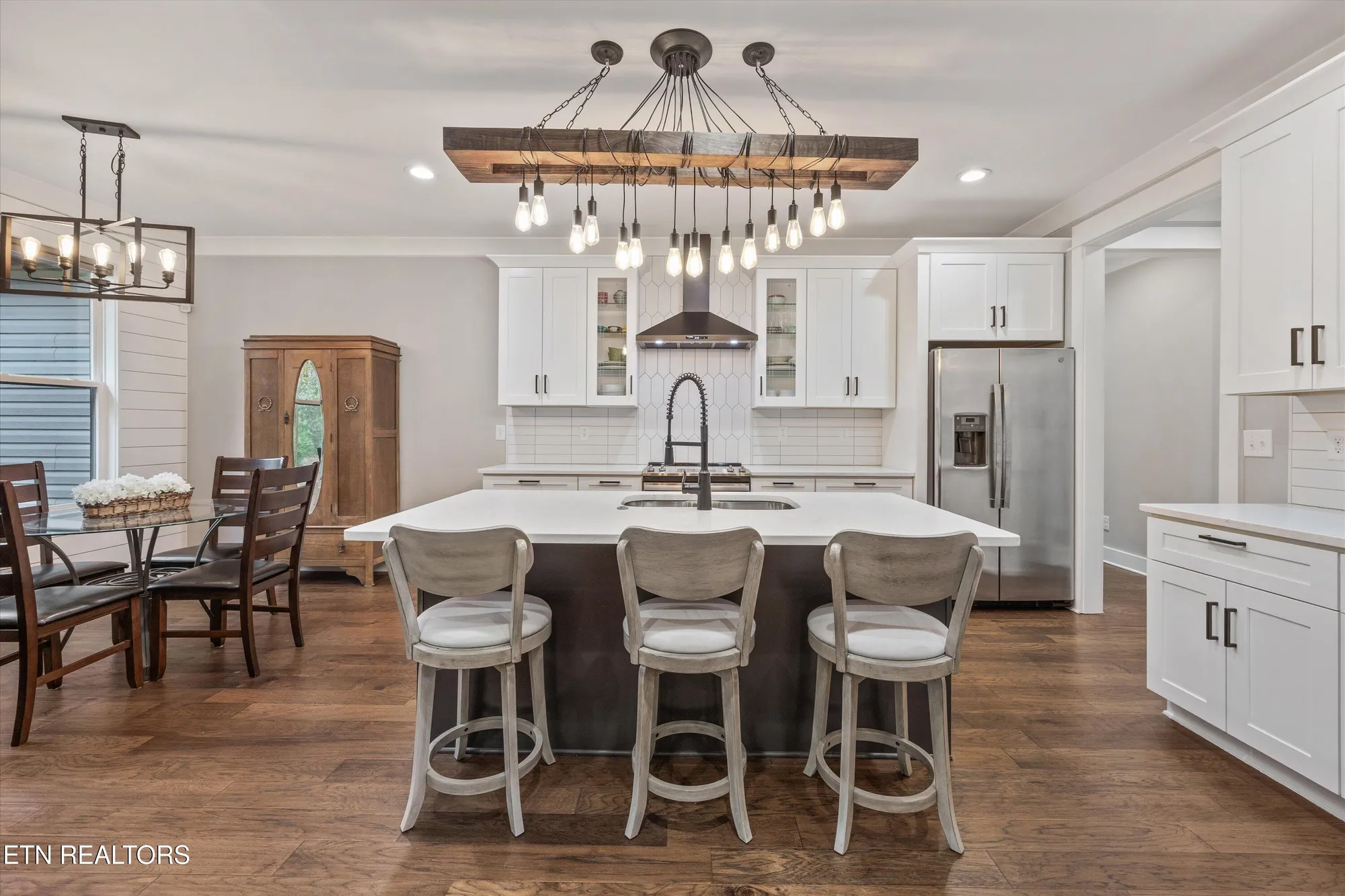 Property Slideshow image 2 of 54 | 364 mingo way, Loudon, TN, 37774