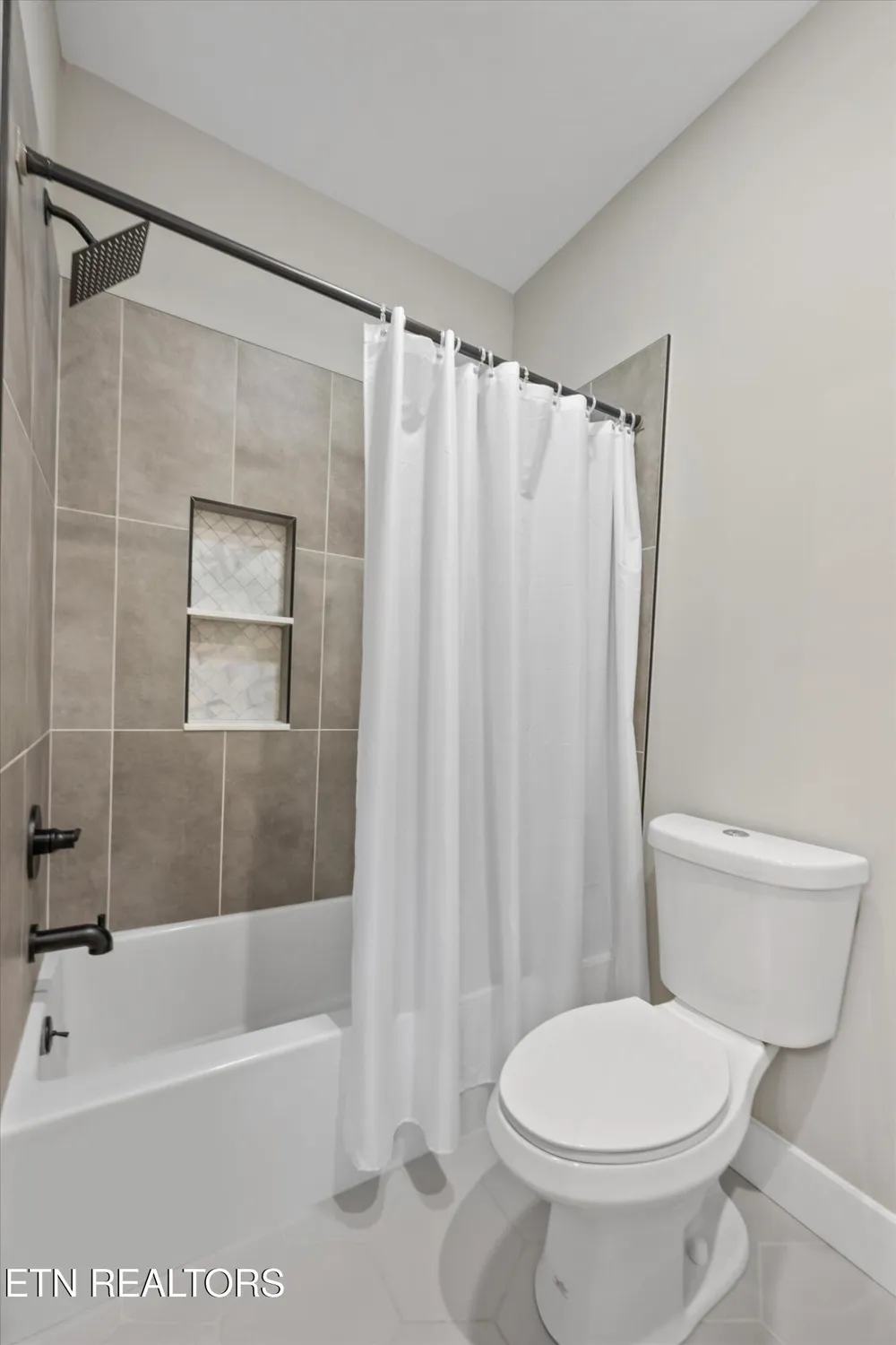 Property Slideshow image 25 of 54 | 364 mingo way, Loudon, TN, 37774