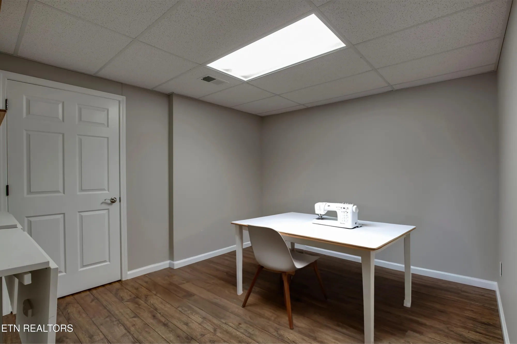 Property Slideshow image 25 of 37 | 143 chahyga way, Loudon, TN, 37774