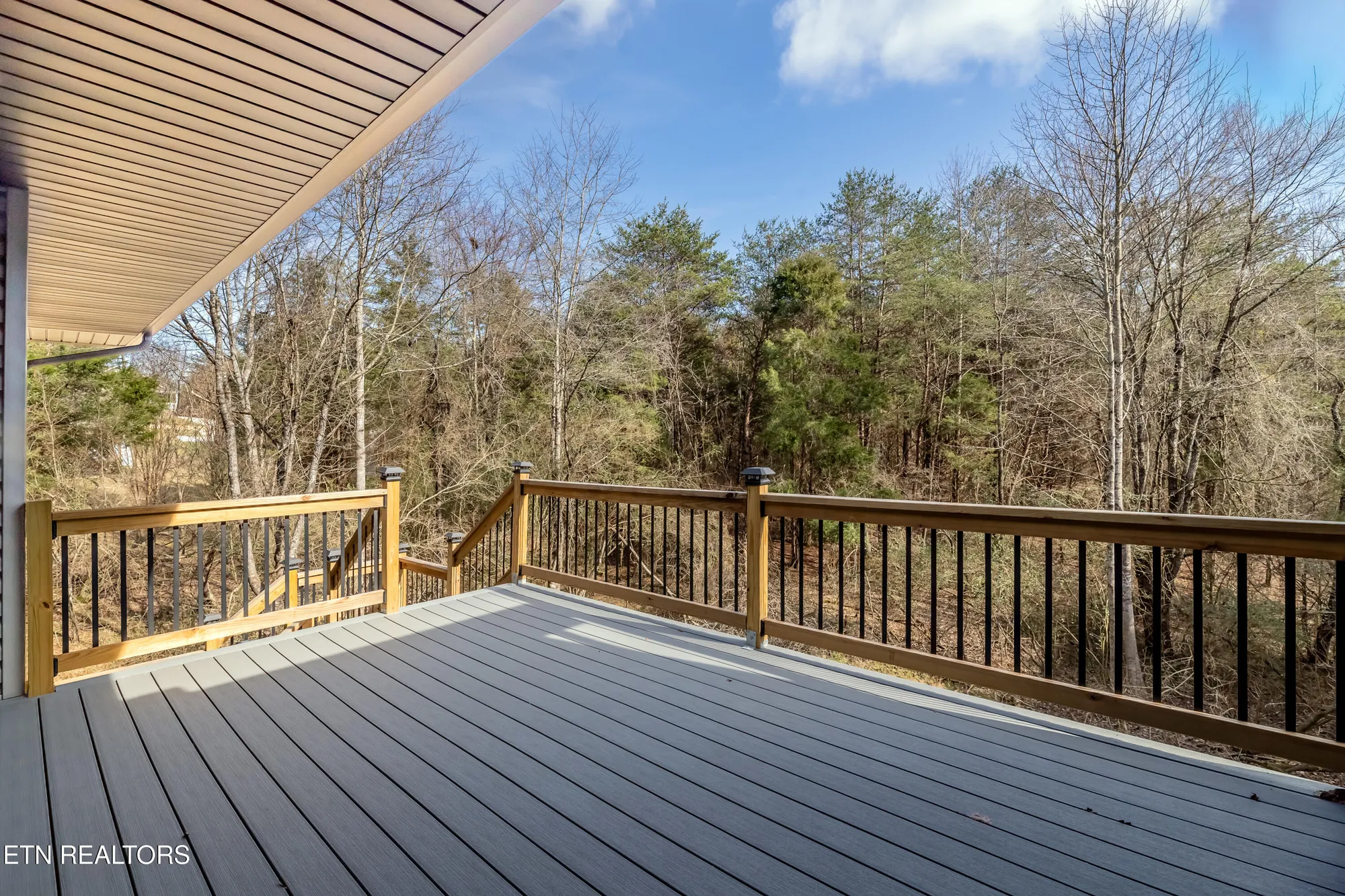 Property Slideshow image 34 of 40 | 112 amohi way, Loudon, TN, 37774