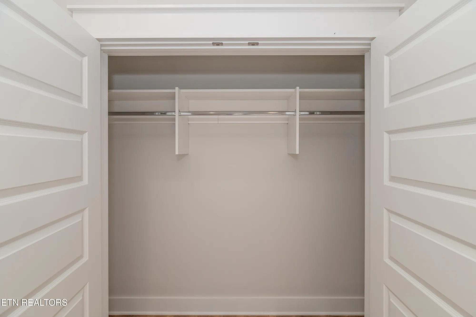 Property Slideshow image 31 of 40 | 112 amohi way, Loudon, TN, 37774