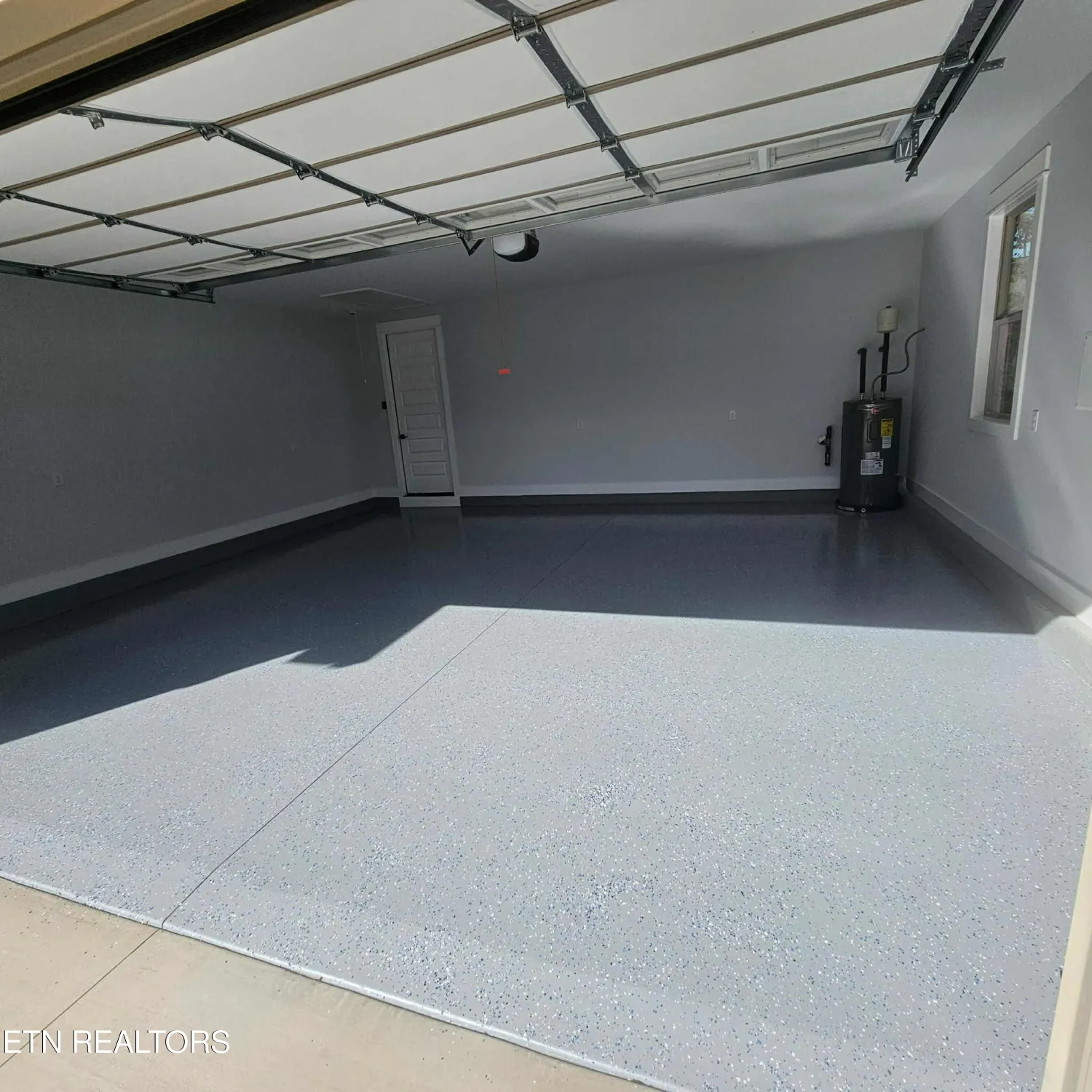 Property Slideshow image 45 of 49 | 131 utsesti ln, Loudon, TN, 37774