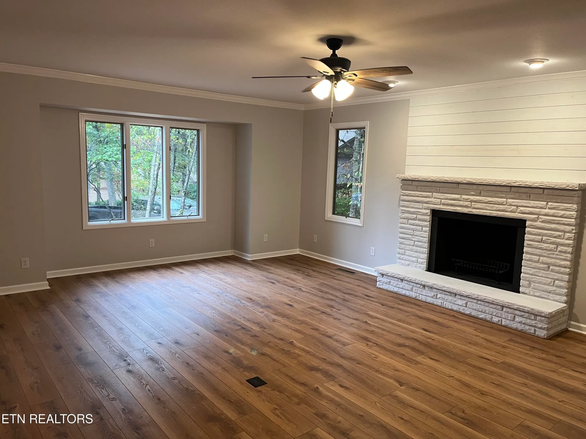 Property Slideshow image 4 of 18 | 28 overlook ter, Crossville, TN, 38558