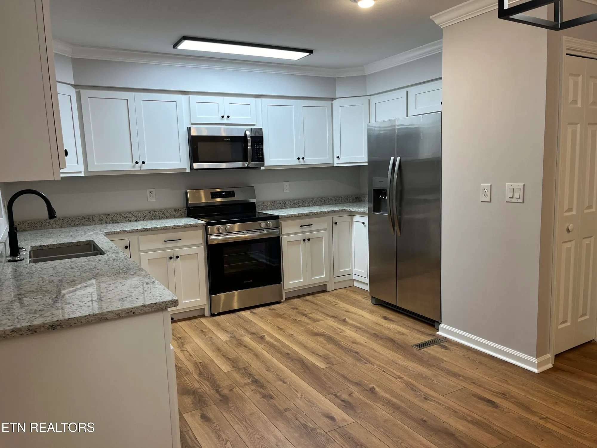 Property Slideshow image 6 of 18 | 28 overlook ter, Crossville, TN, 38558