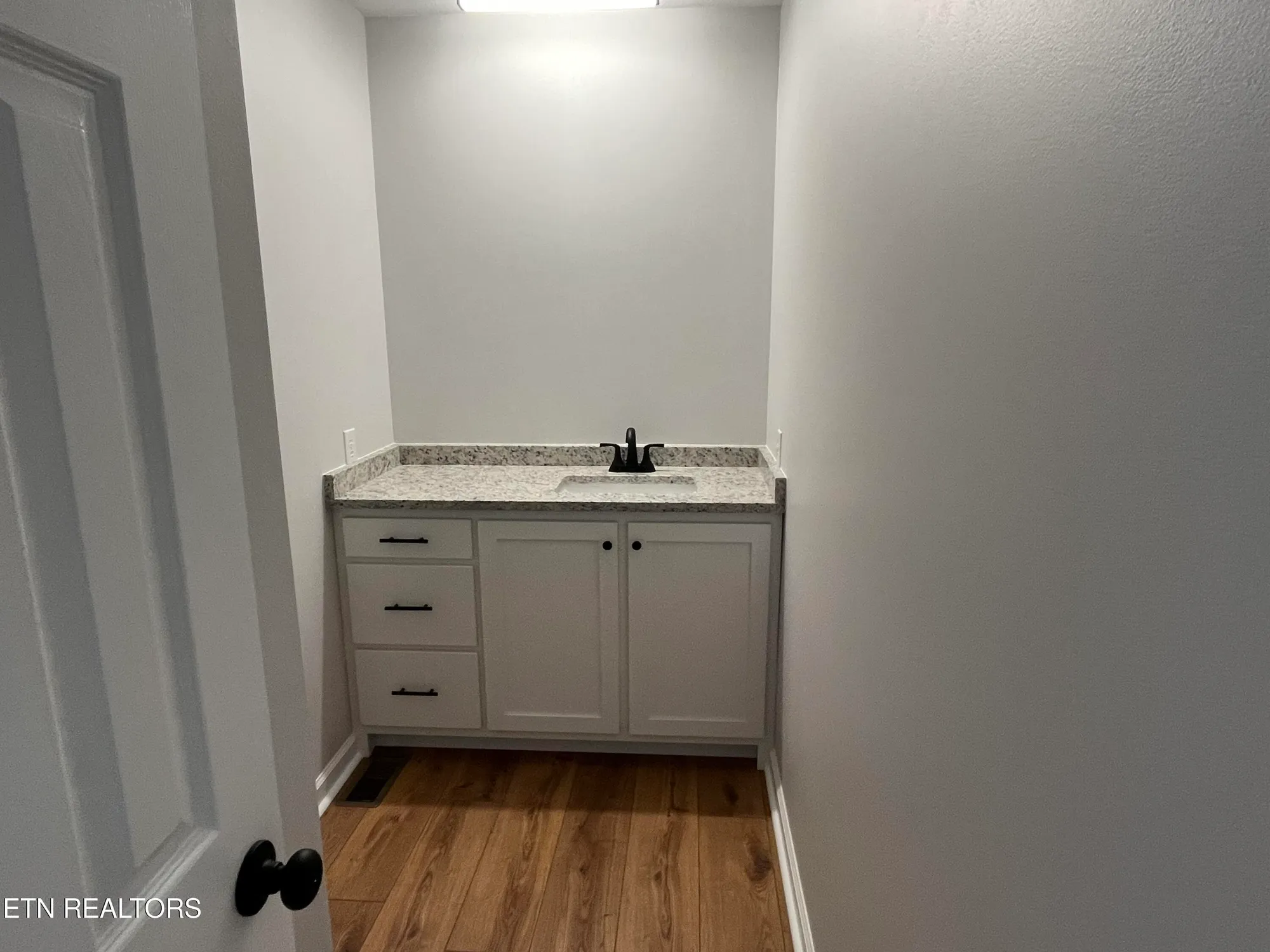 Property Slideshow image 10 of 18 | 28 overlook ter, Crossville, TN, 38558