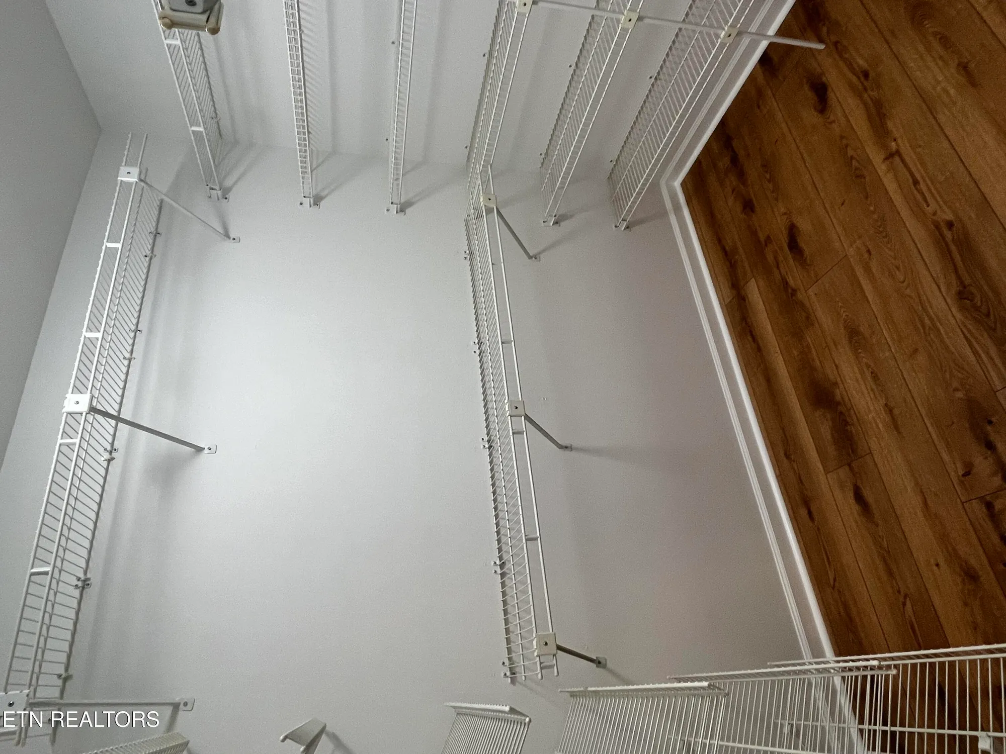 Property Slideshow image 16 of 18 | 28 overlook ter, Crossville, TN, 38558