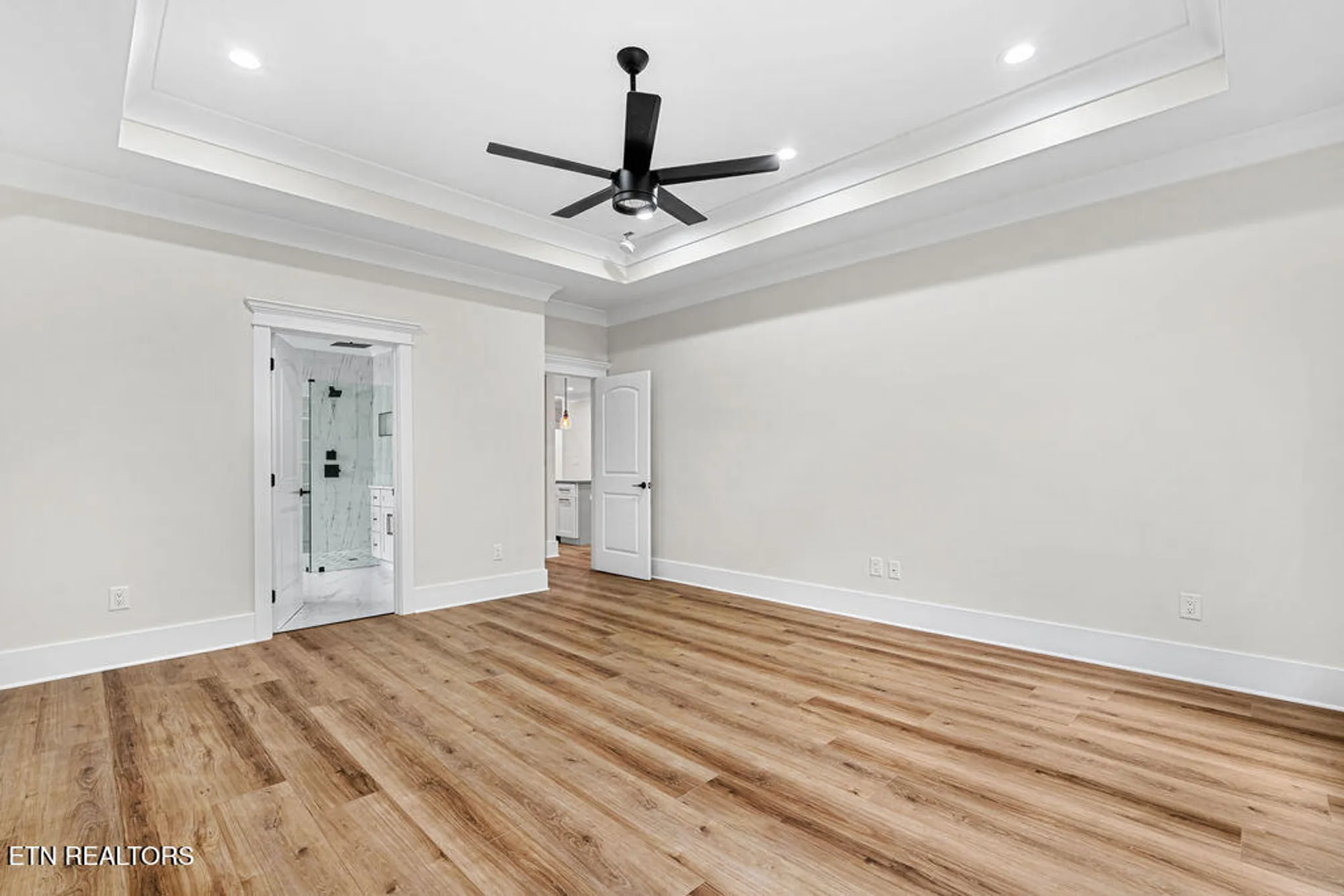 Property Slideshow image 22 of 48 | 108 tsuhdatsi way, Loudon, TN, 37774