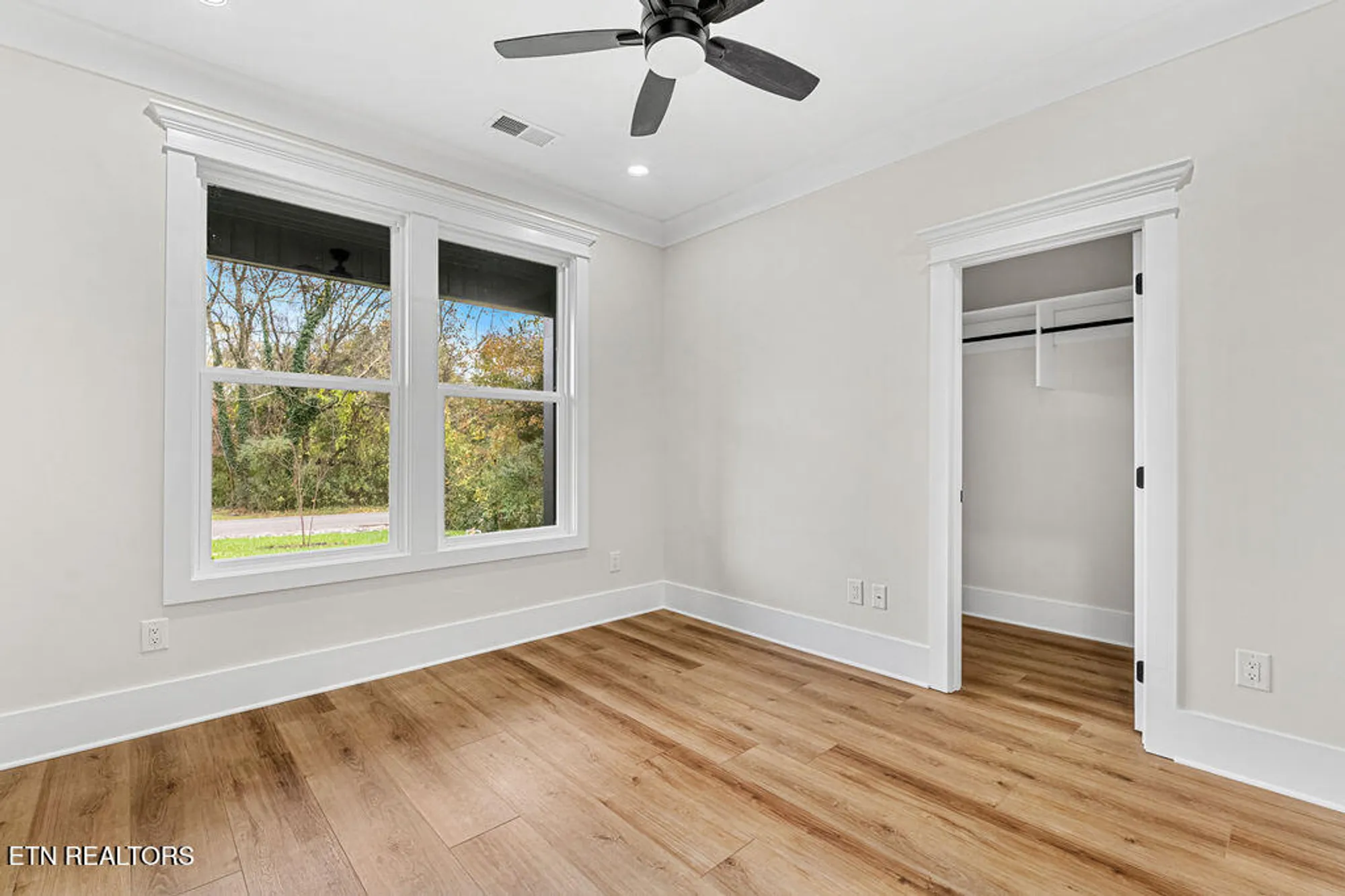 Property Slideshow image 26 of 48 | 108 tsuhdatsi way, Loudon, TN, 37774