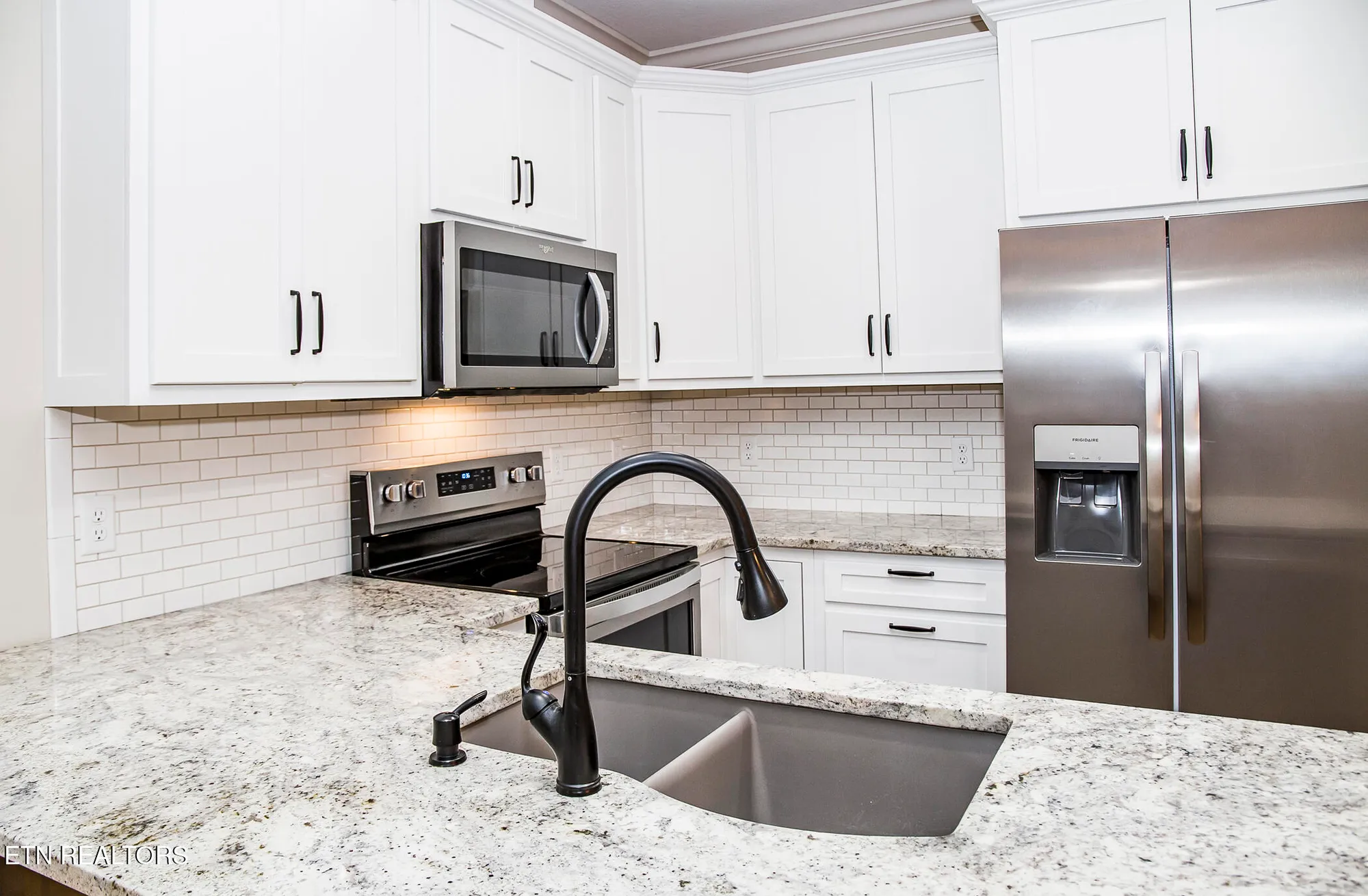 Property Slideshow image 24 of 51 | 15 hickory cove ln, Crossville, TN, 38558