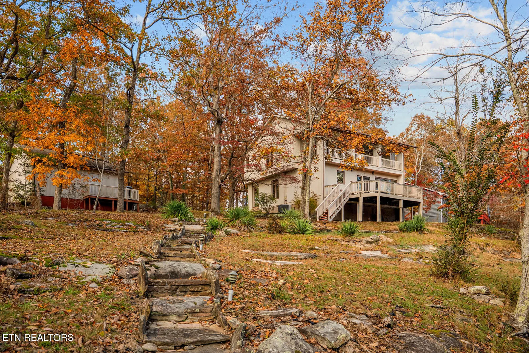 Property Slideshow image 8 of 60 | 161 ivy brook ln, Crossville, TN, 38558