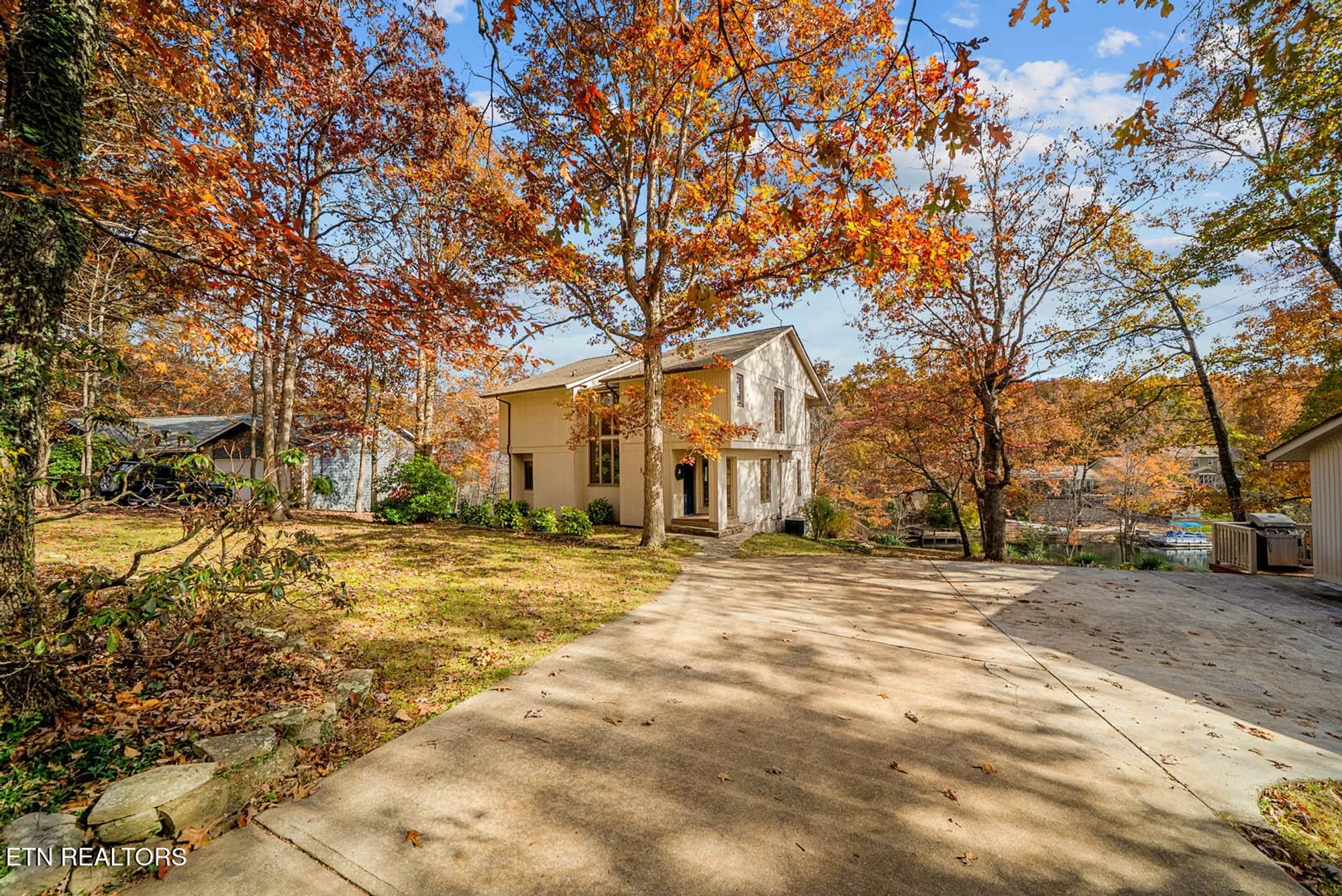 Property Slideshow image 55 of 60 | 161 ivy brook ln, Crossville, TN, 38558