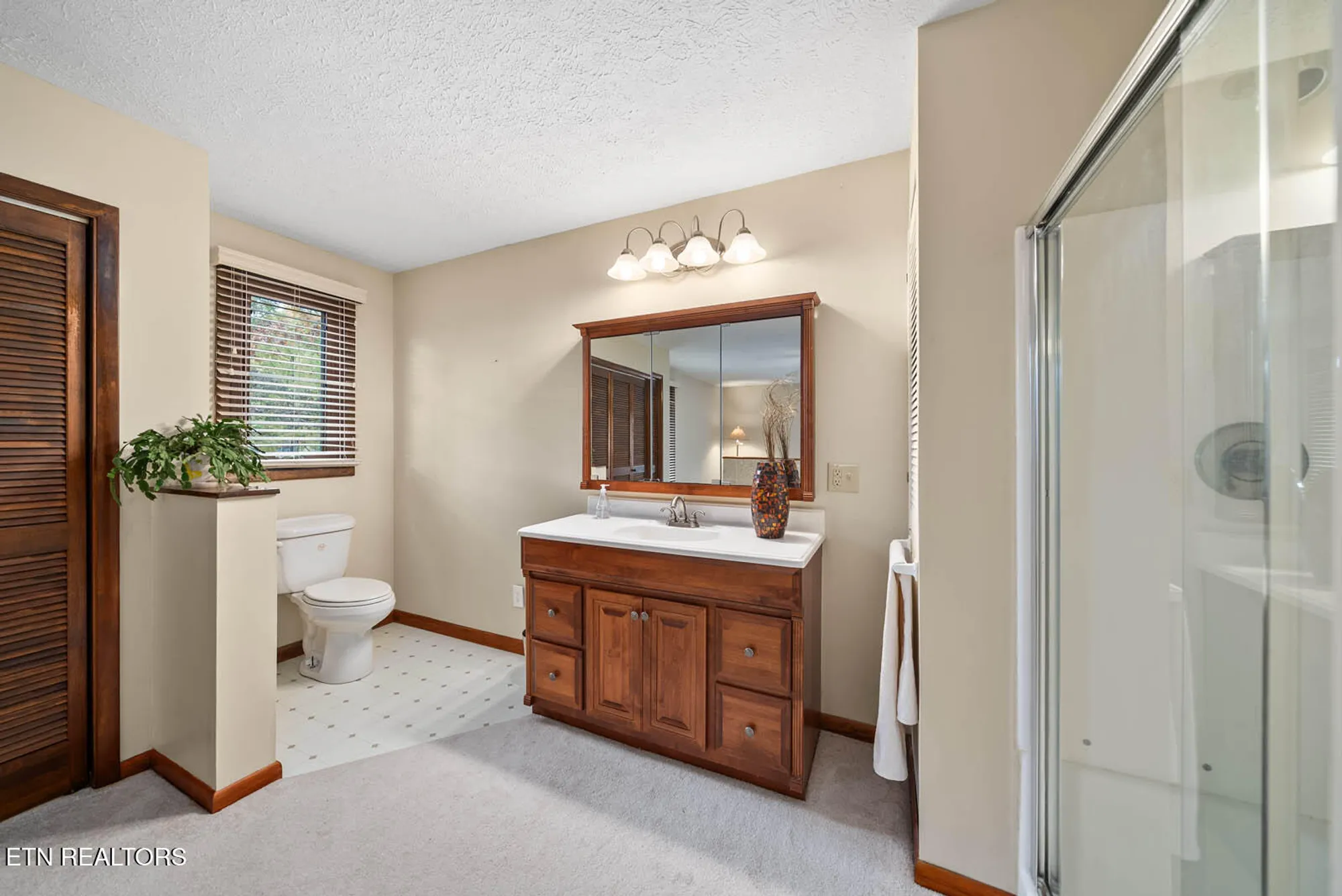 Property Slideshow image 35 of 60 | 161 ivy brook ln, Crossville, TN, 38558