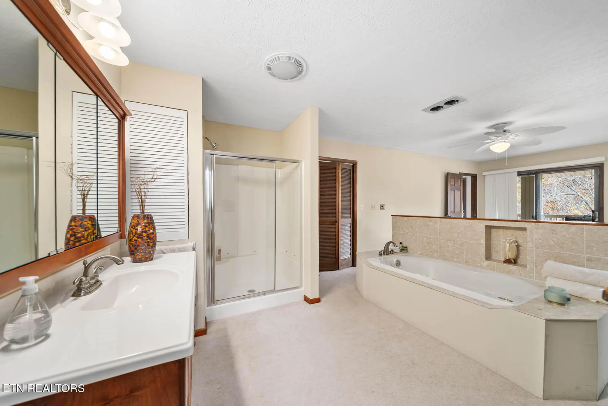 Property Slideshow image 34 of 60 | 161 ivy brook ln, Crossville, TN, 38558