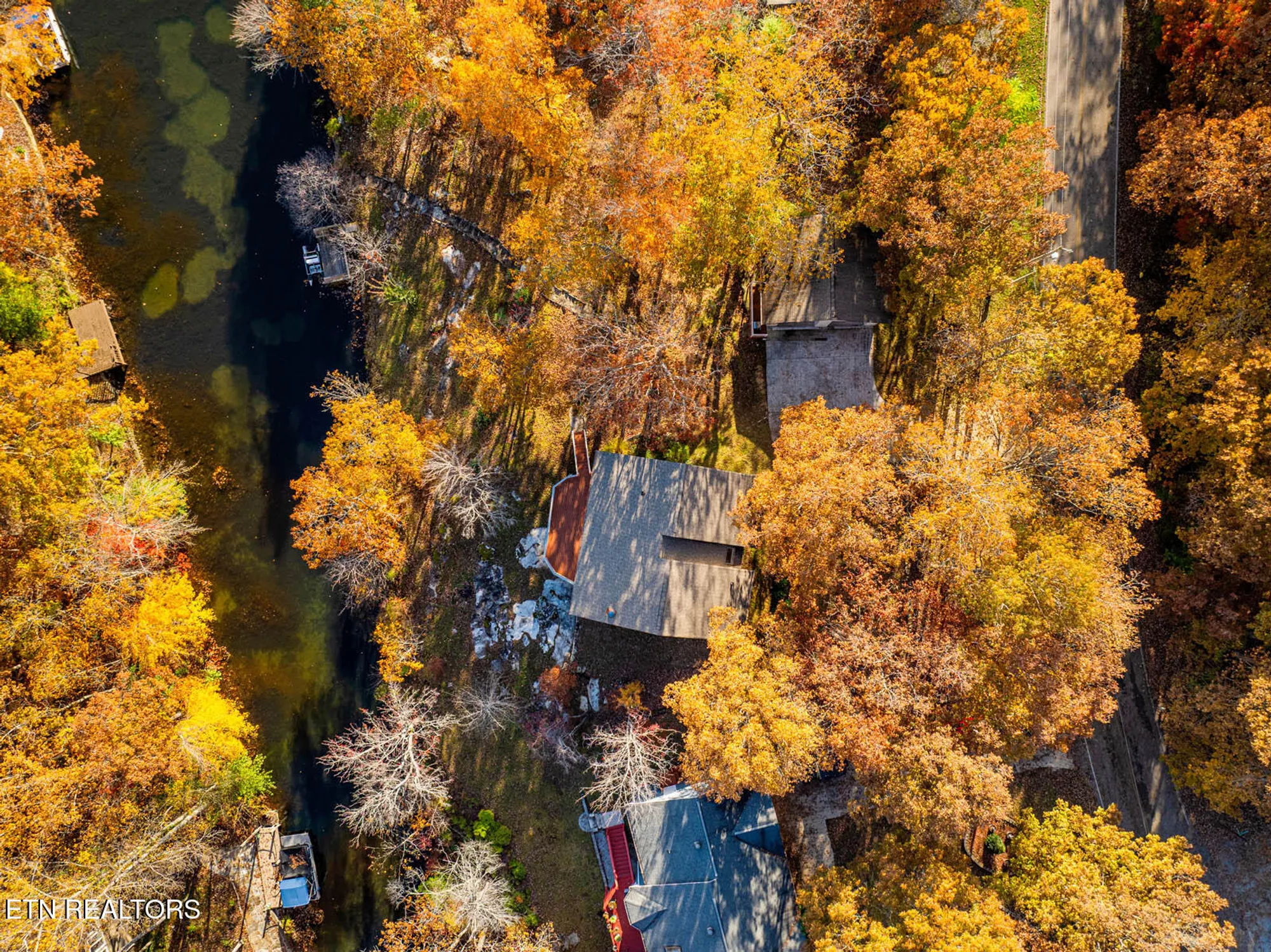 Property Slideshow image 11 of 60 | 161 ivy brook ln, Crossville, TN, 38558