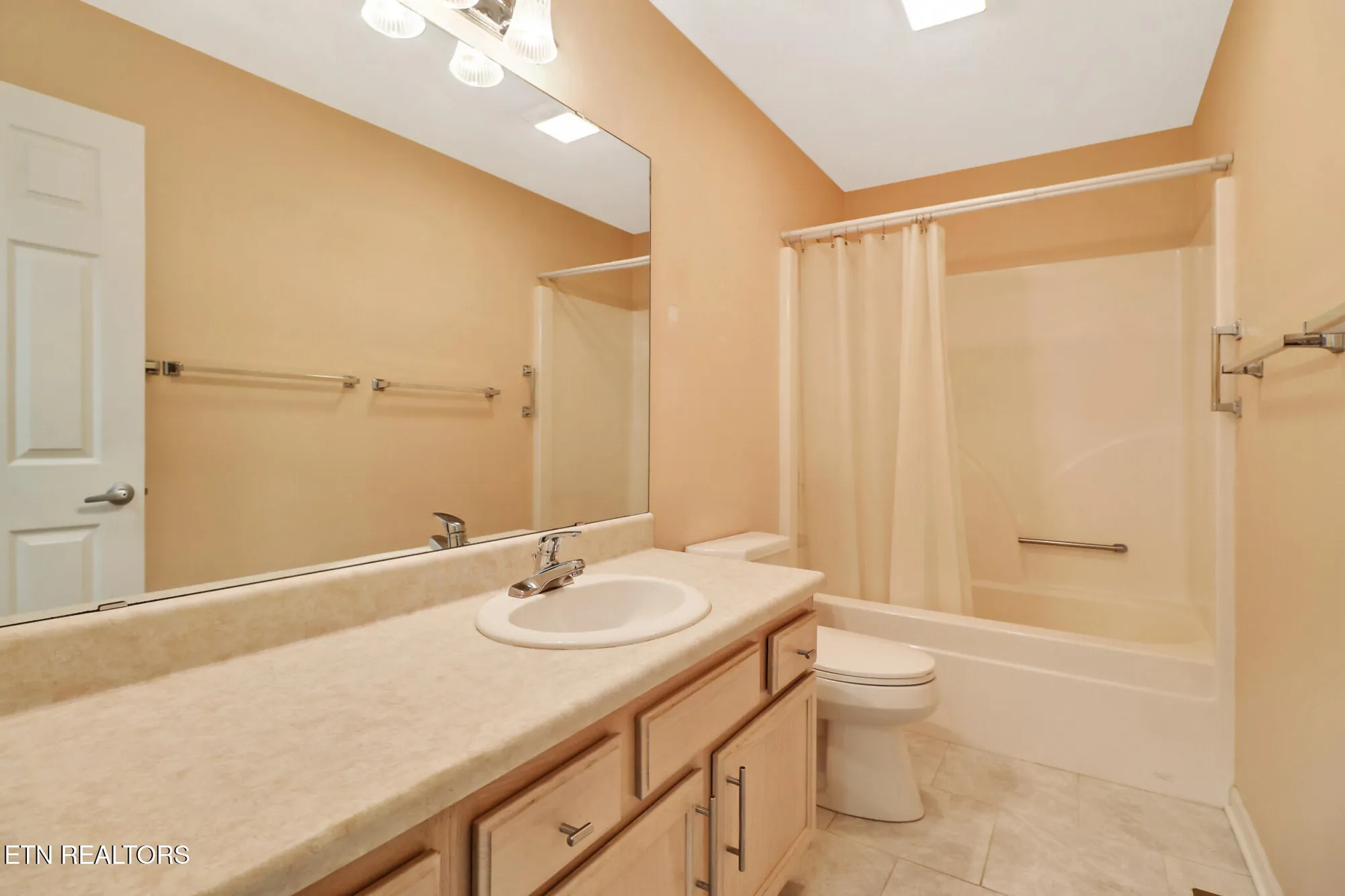 Property Slideshow image 22 of 30 | 58 loxley ln, Crossville, TN, 38558