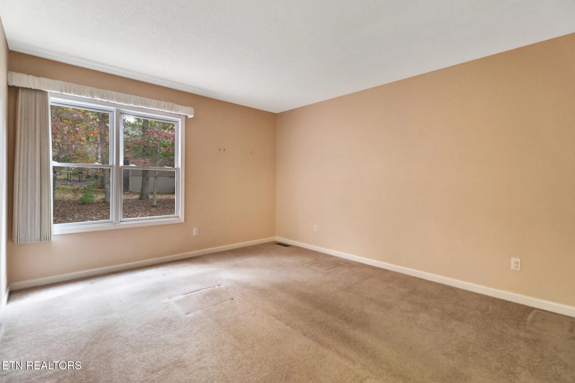 Property Slideshow image 20 of 30 | 58 loxley ln, Crossville, TN, 38558