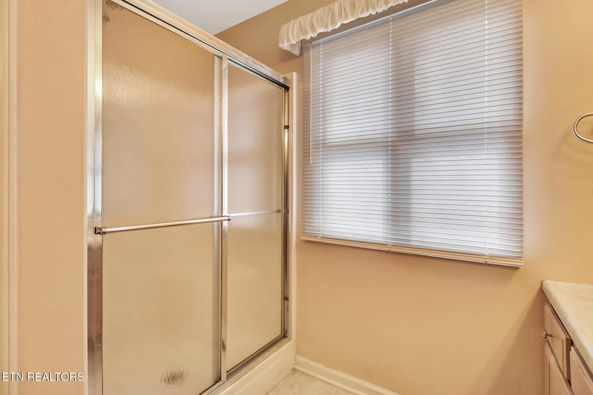 Property Slideshow image 15 of 30 | 58 loxley ln, Crossville, TN, 38558