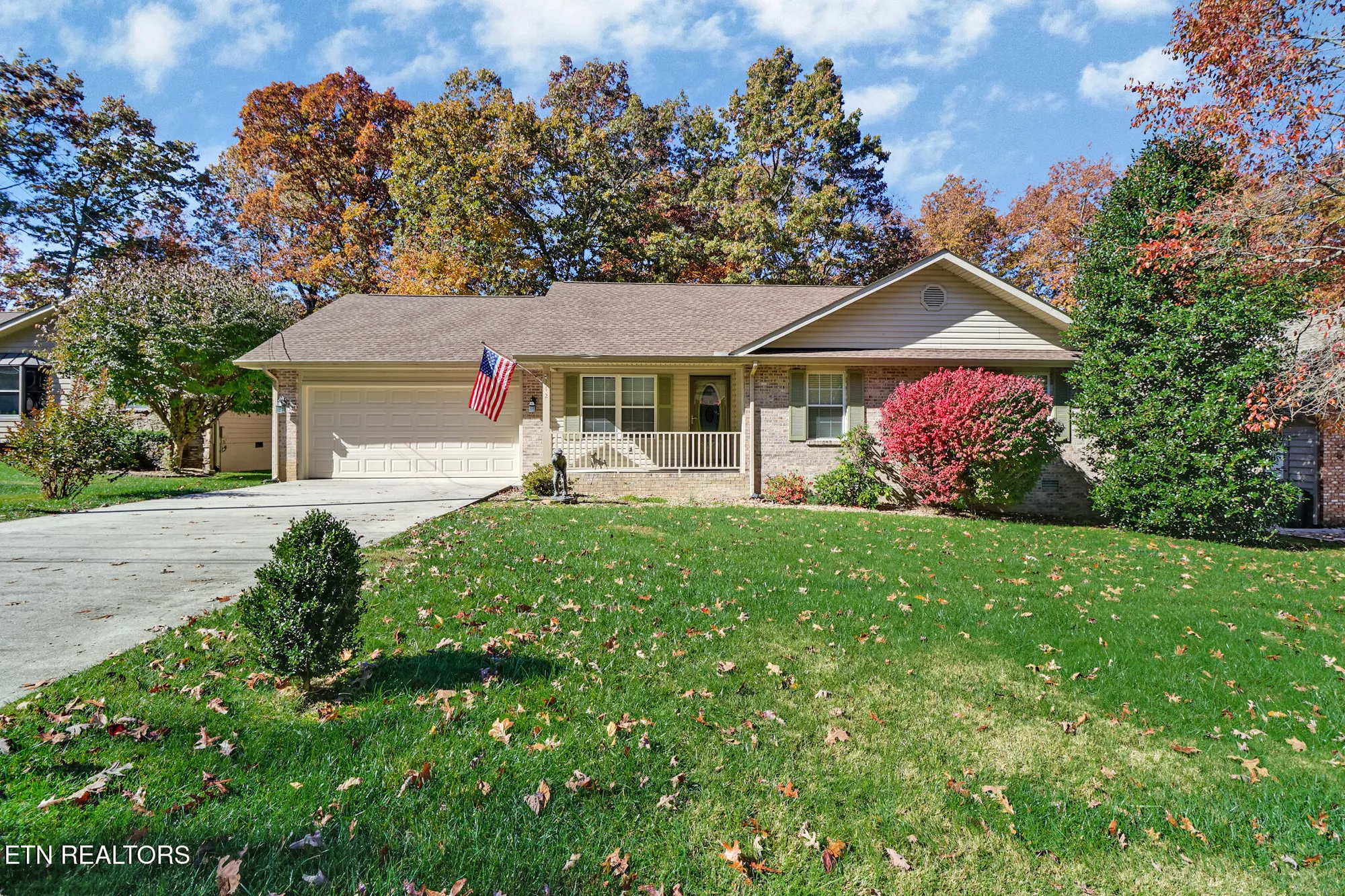 Property Slideshow image 1 of 32 | 112 lakewood dr, Crossville, TN, 38558