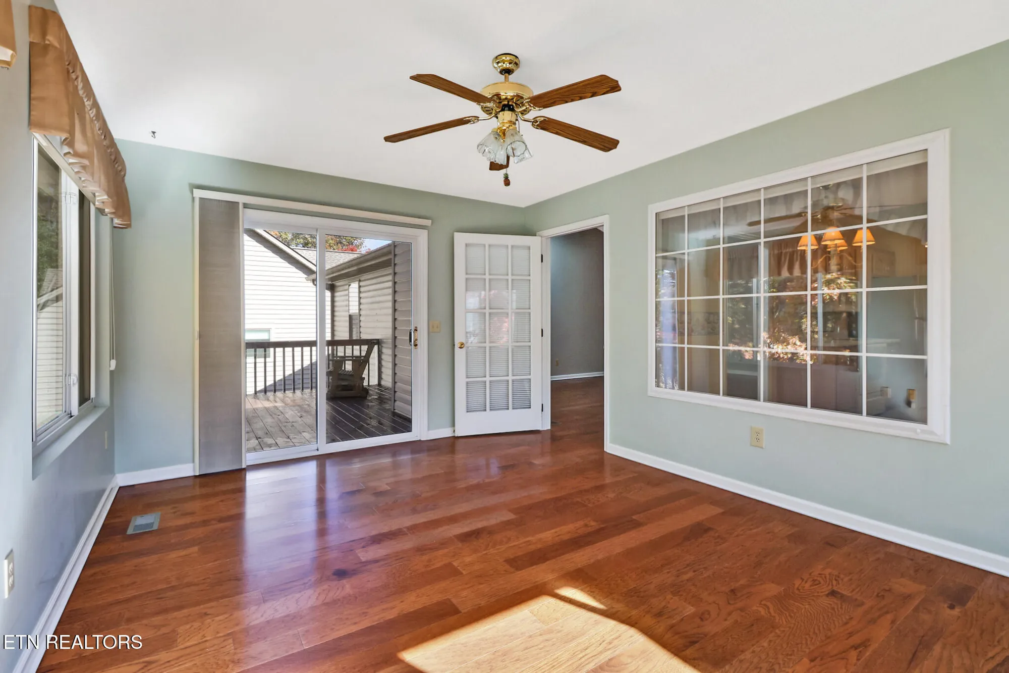 Property Slideshow image 13 of 32 | 112 lakewood dr, Crossville, TN, 38558