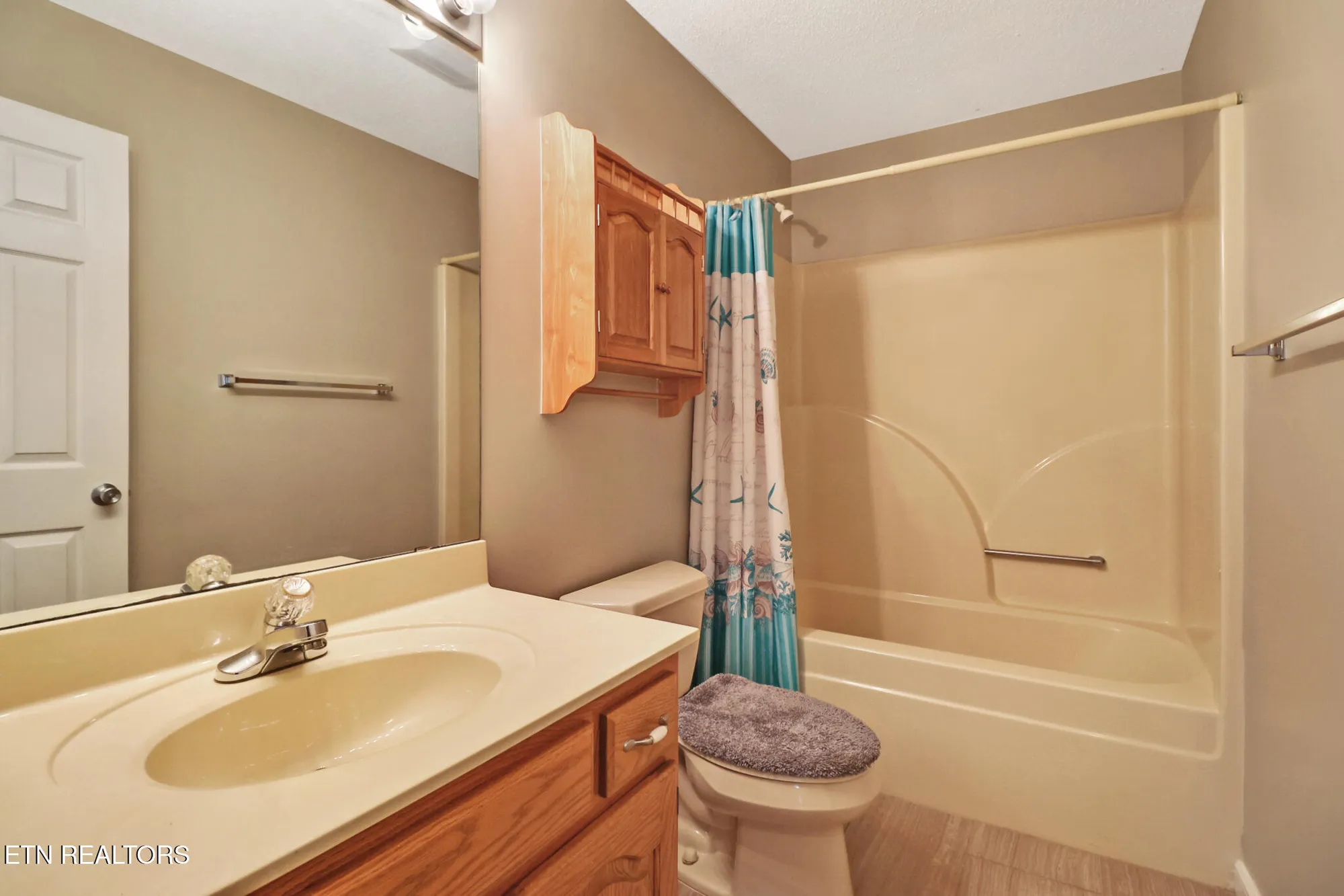 Property Slideshow image 21 of 32 | 112 lakewood dr, Crossville, TN, 38558