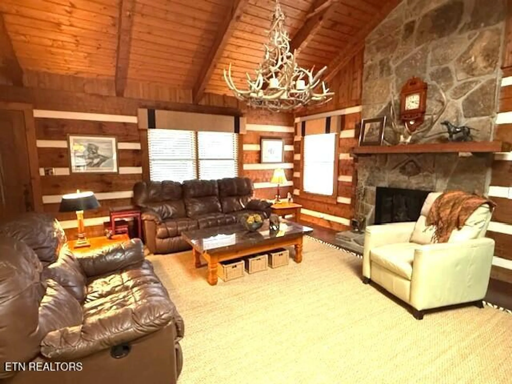 Property Slideshow image 8 of 30 | 139 windsor rd, Crossville, TN, 38558