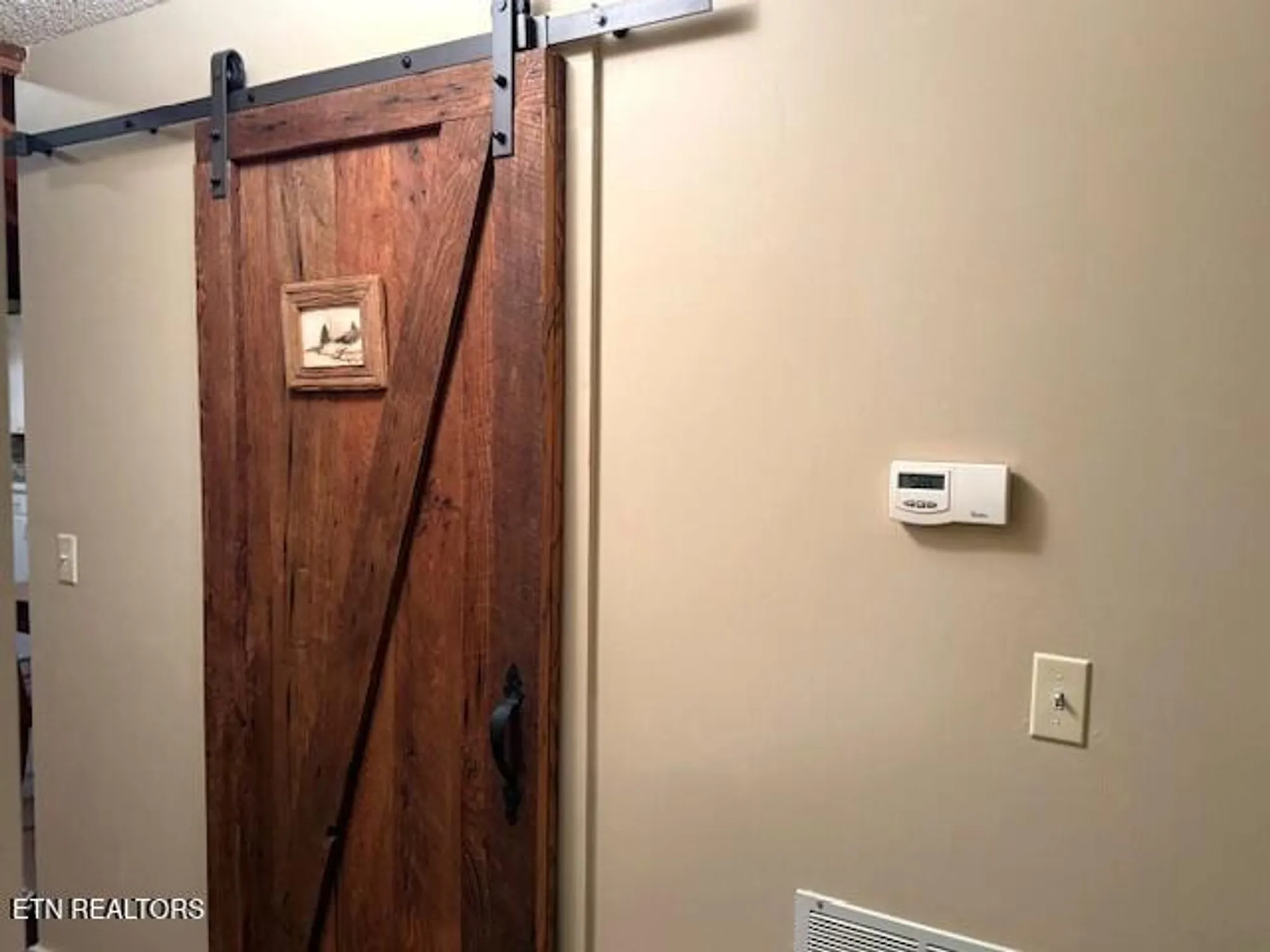 Property Slideshow image 18 of 30 | 139 windsor rd, Crossville, TN, 38558