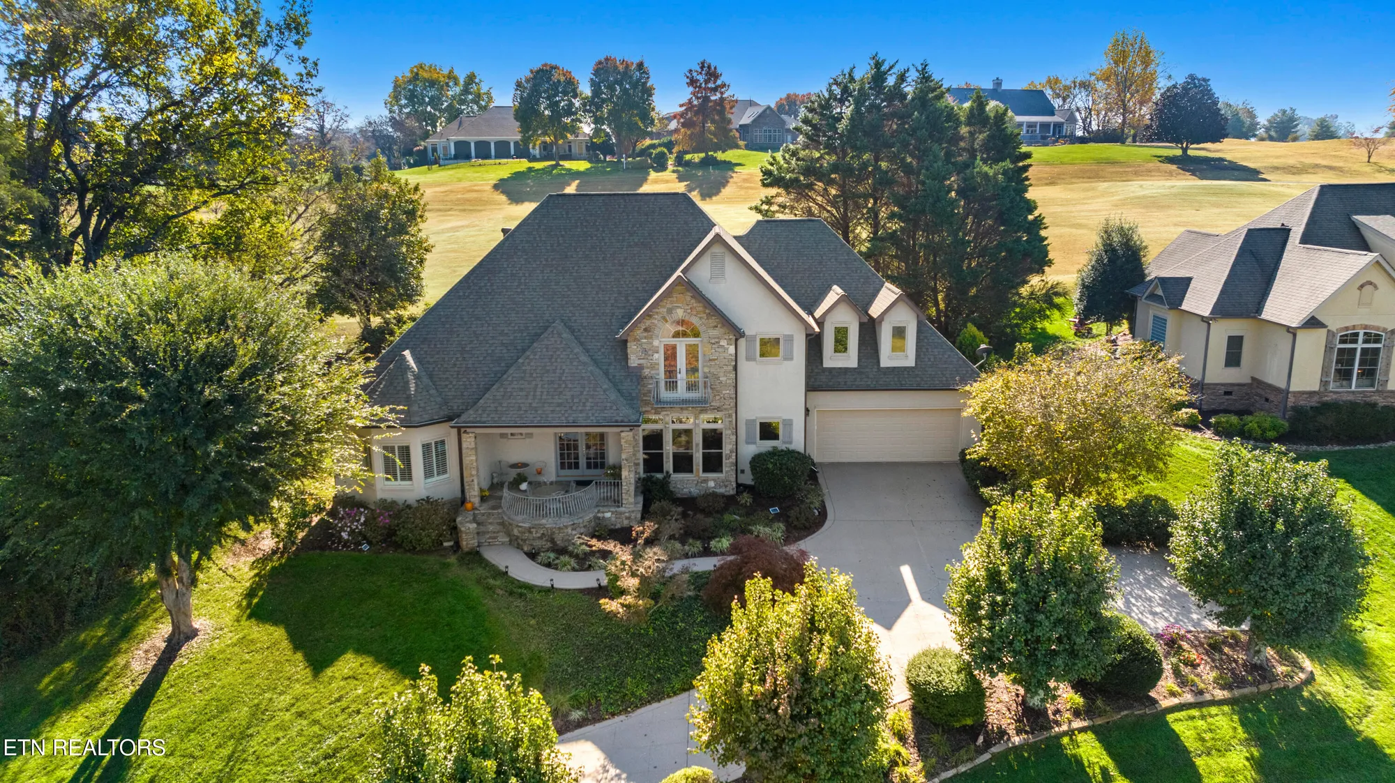 Property Slideshow image 48 of 60 | 310 pineberry dr, Vonore, TN, 37885