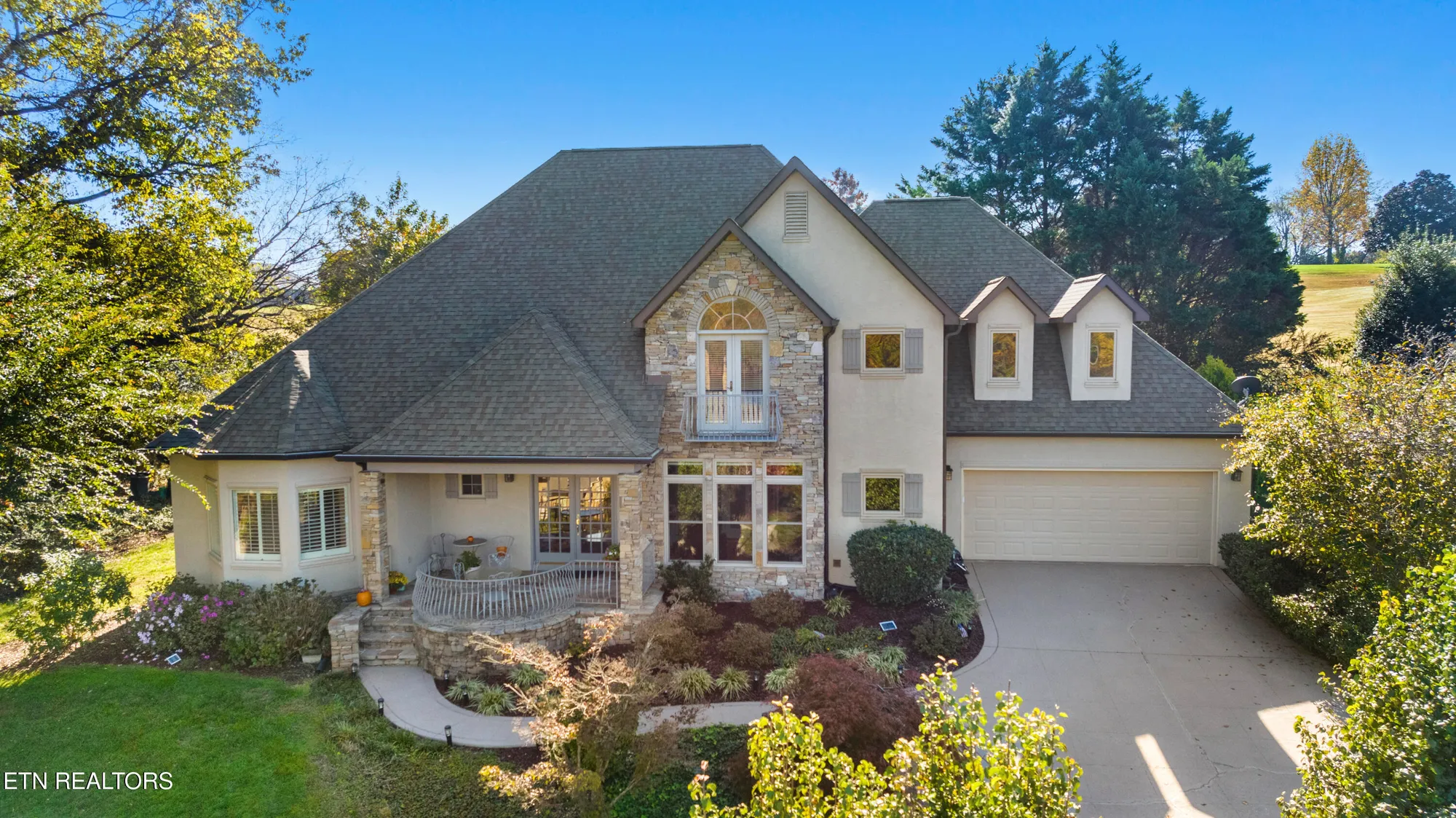 Property Slideshow image 5 of 60 | 310 pineberry dr, Vonore, TN, 37885