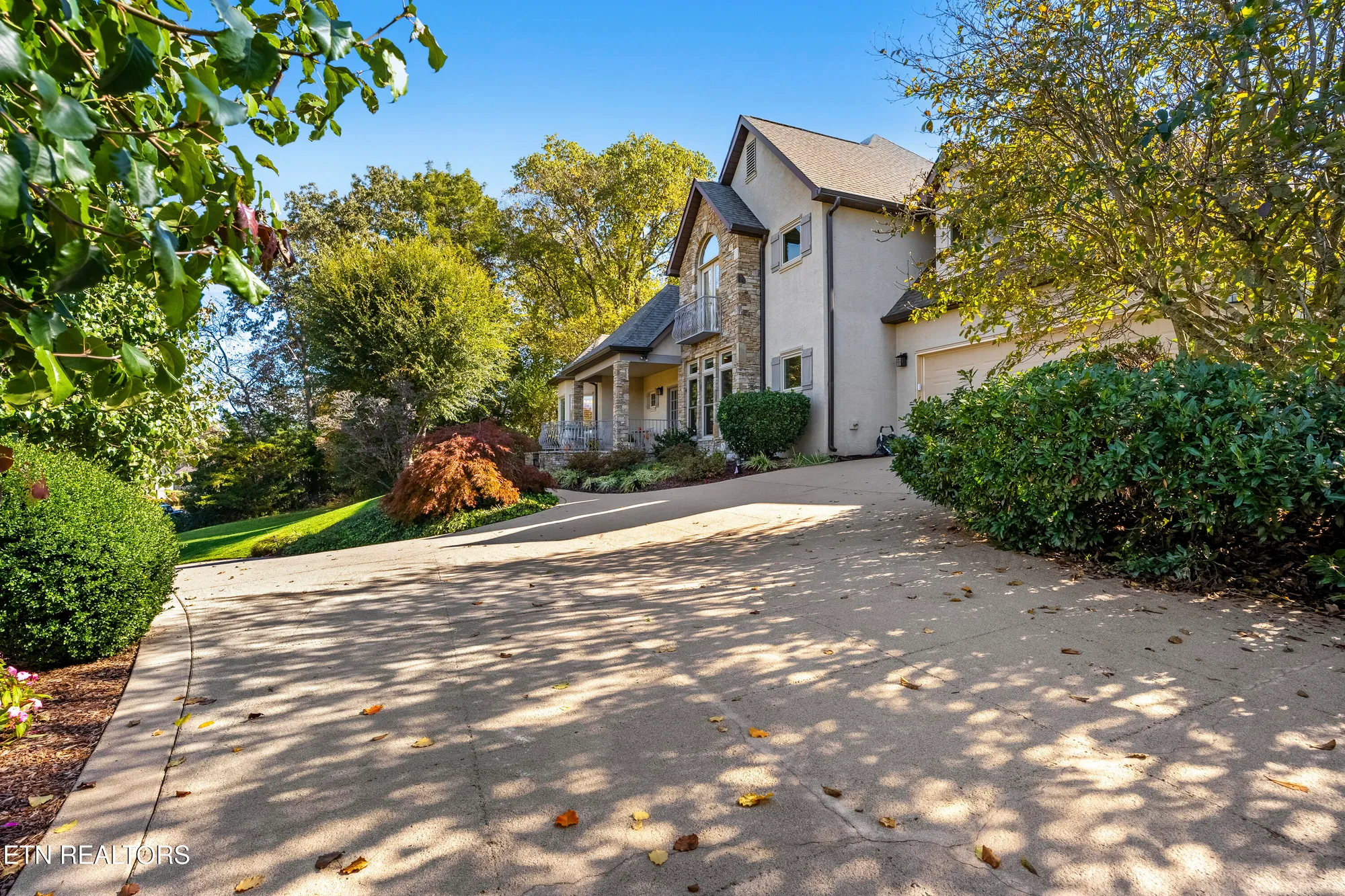 Property Slideshow image 6 of 60 | 310 pineberry dr, Vonore, TN, 37885