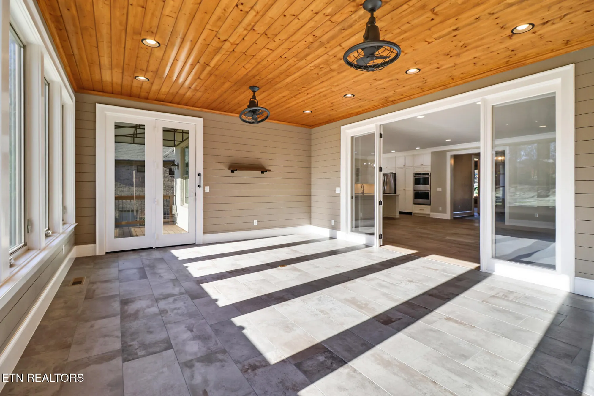 Property Slideshow image 18 of 39 | 31 westridge cir, Crossville, TN, 38558