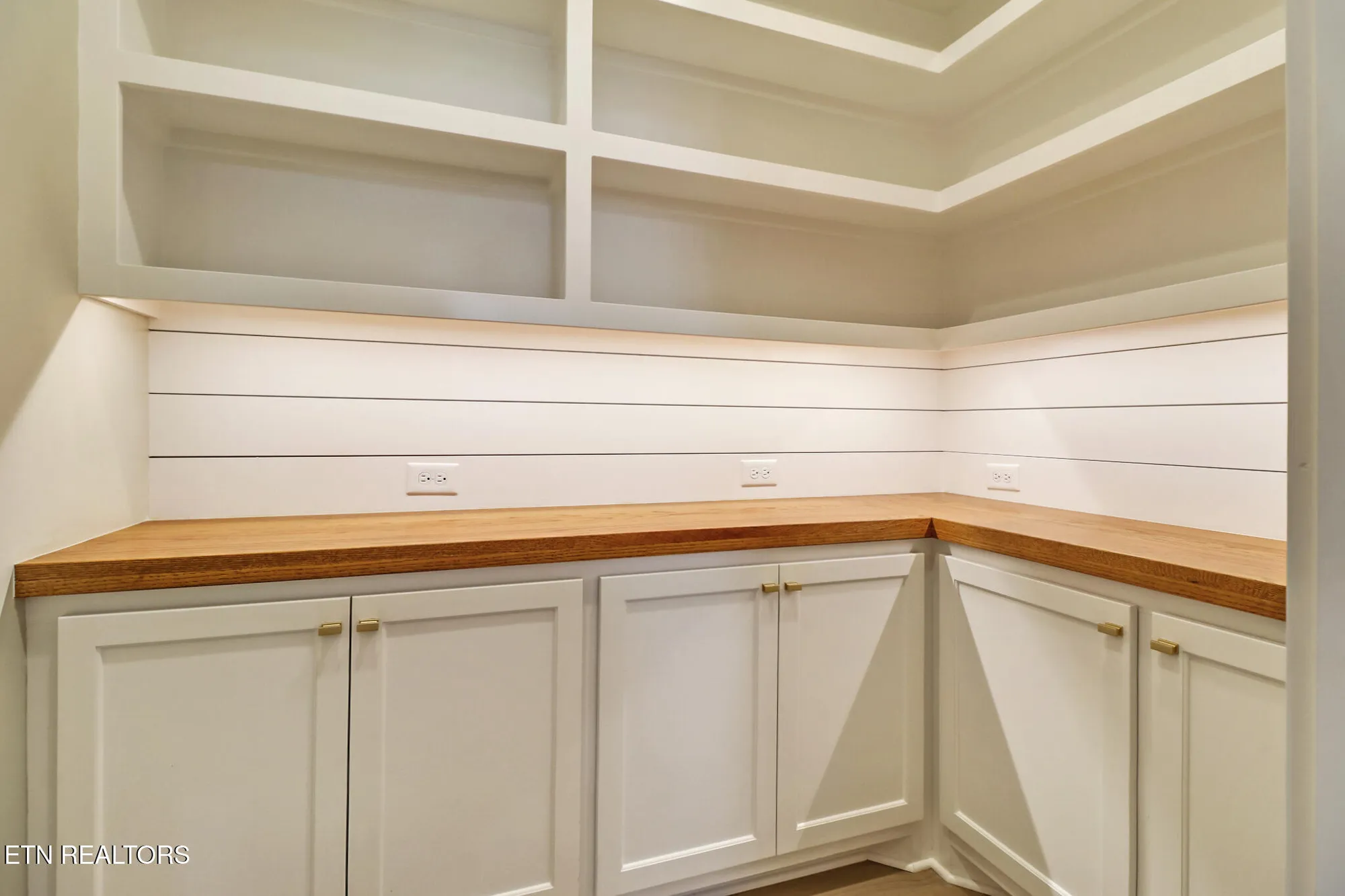 Property Slideshow image 15 of 39 | 31 westridge cir, Crossville, TN, 38558