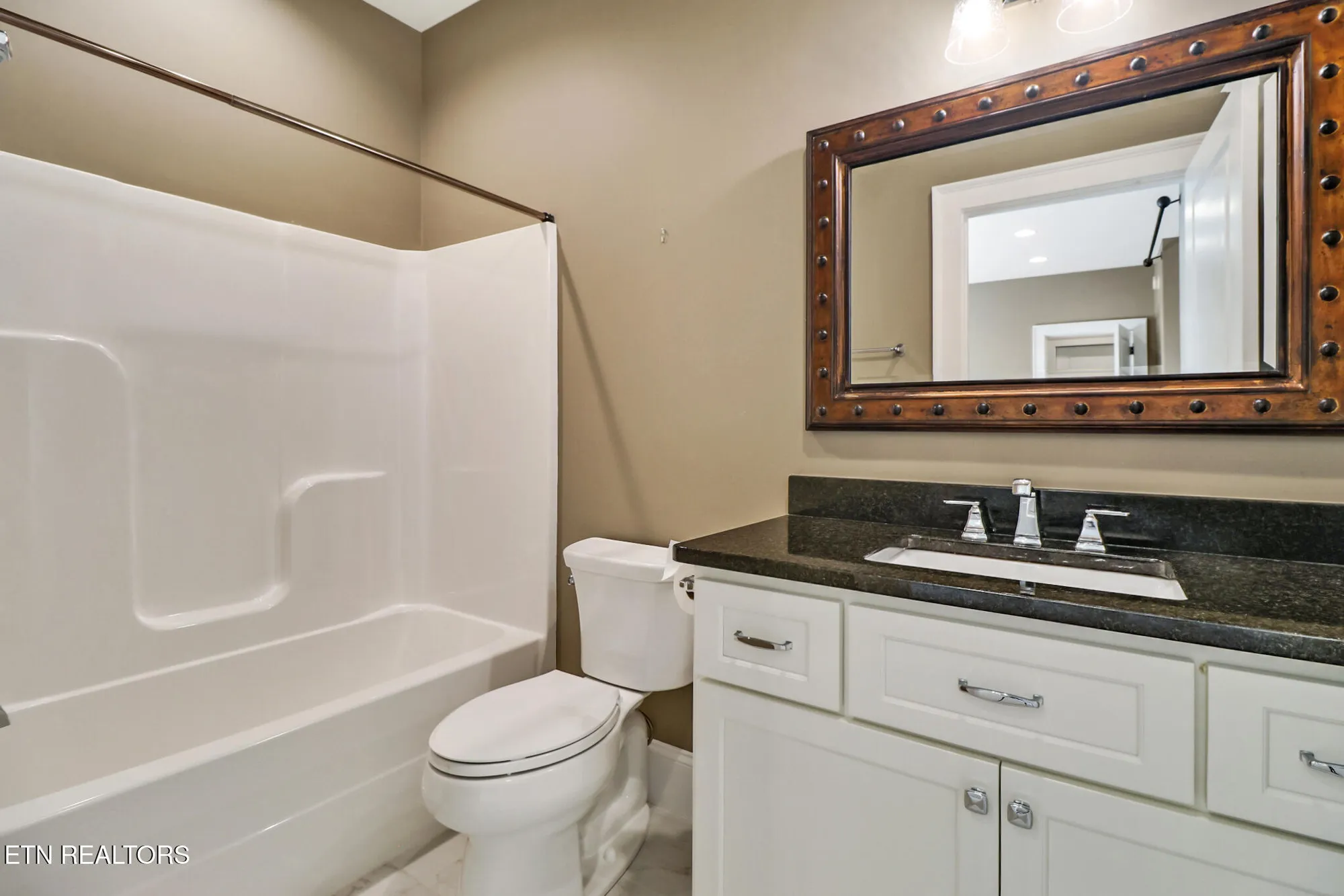 Property Slideshow image 30 of 39 | 31 westridge cir, Crossville, TN, 38558