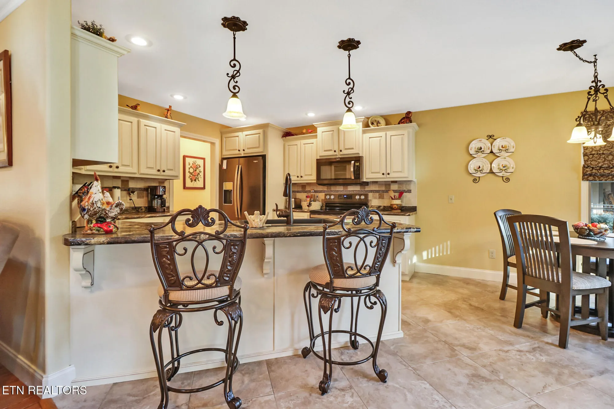 Property Slideshow image 12 of 38 | 145 trentwood dr, Crossville, TN, 38558
