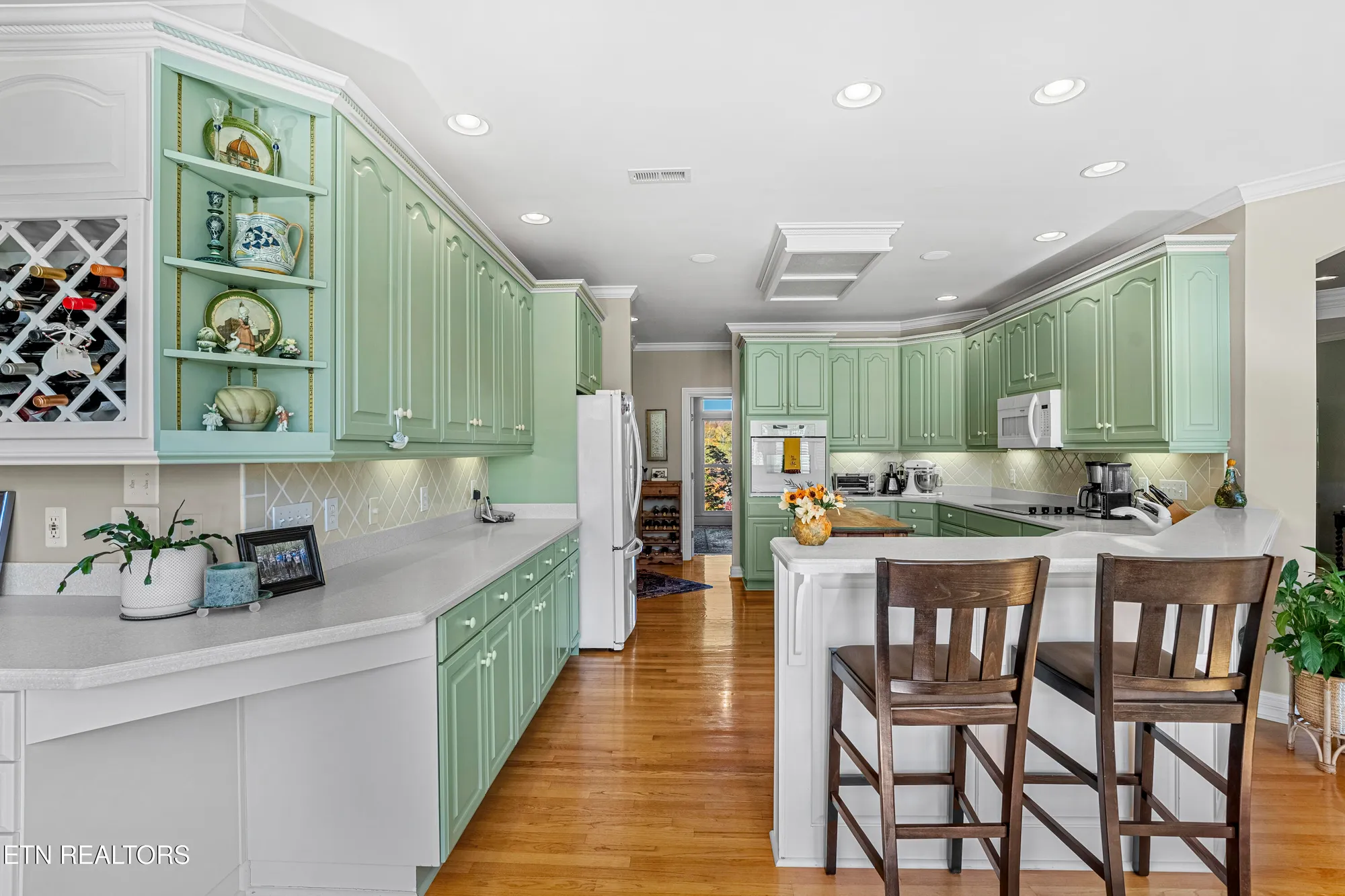 Property Slideshow image 33 of 60 | 310 pineberry dr, Vonore, TN, 37885