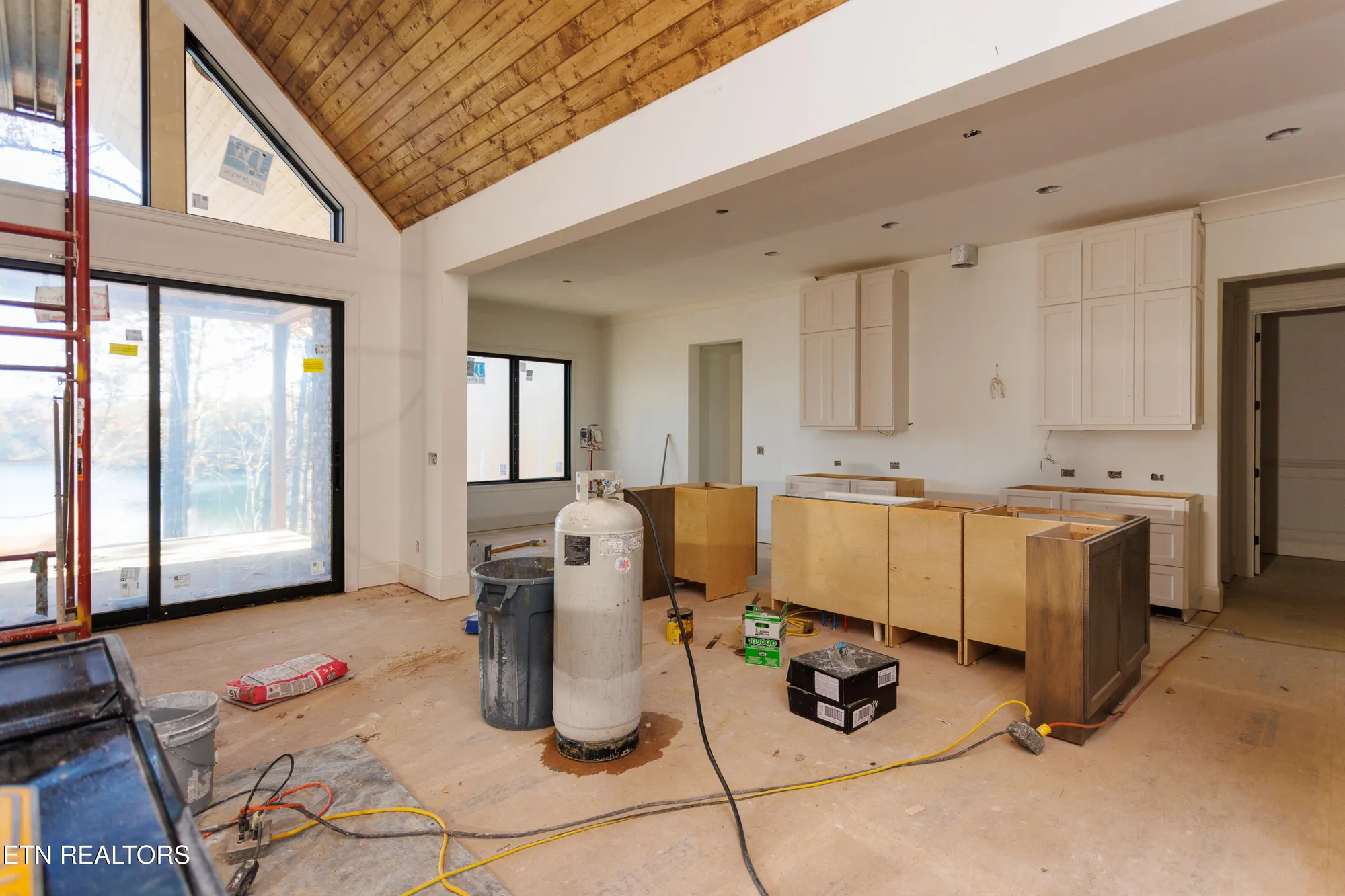 Property Slideshow image 25 of 36 | 28 hunterwood ct, Crossville, TN, 38558