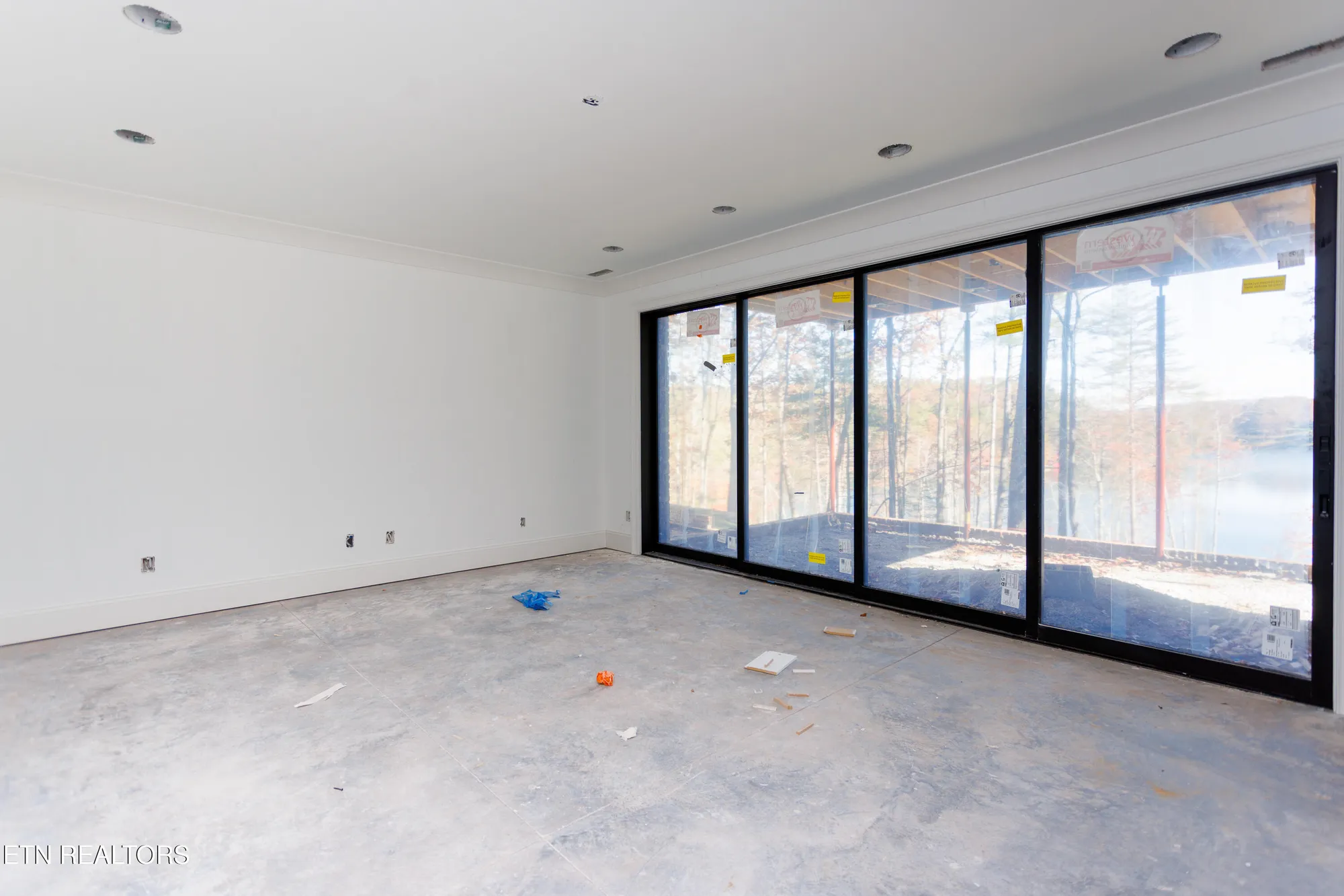 Property Slideshow image 34 of 36 | 28 hunterwood ct, Crossville, TN, 38558