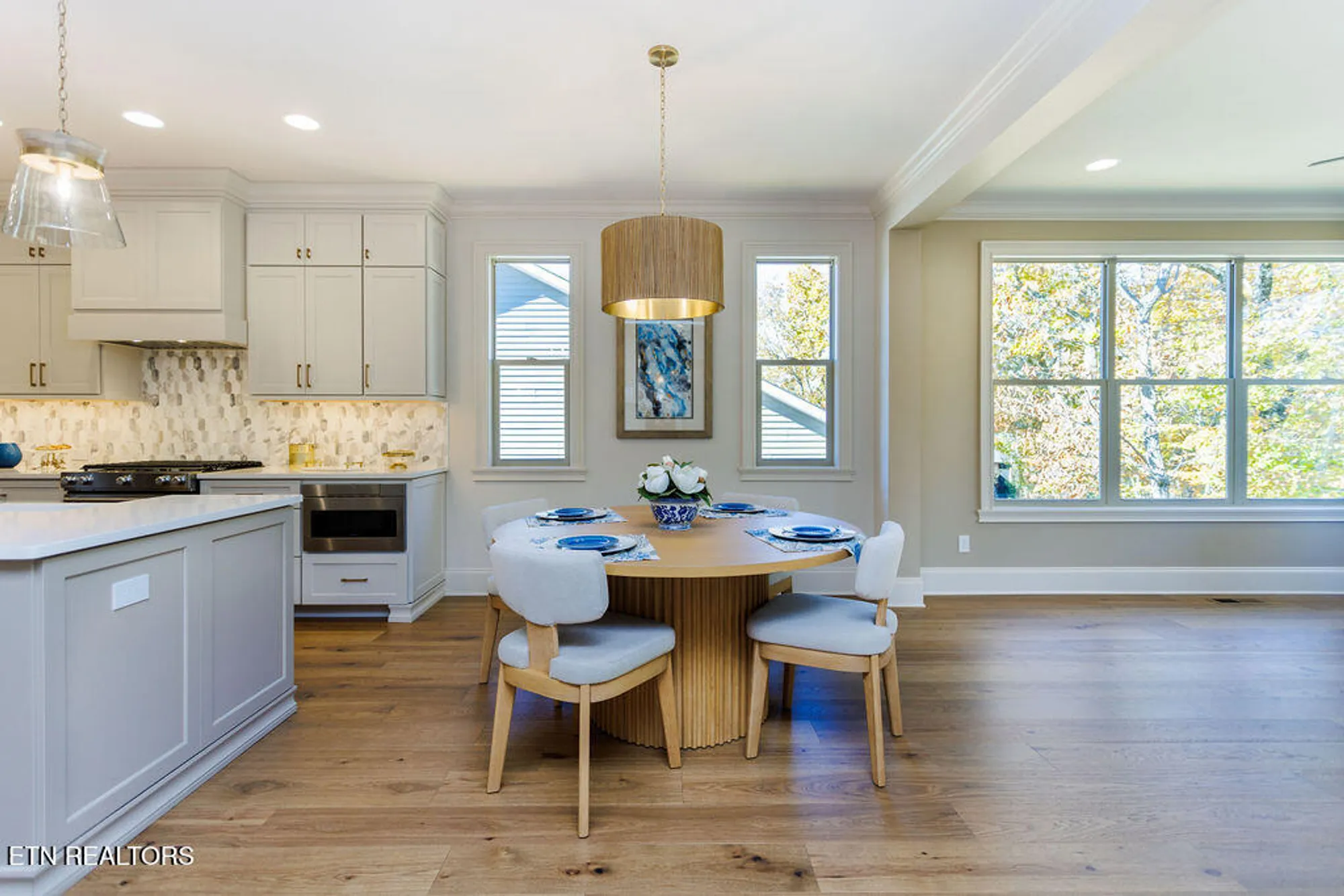 Property Slideshow image 8 of 43 | 14 bent oak ln, Crossville, TN, 38558