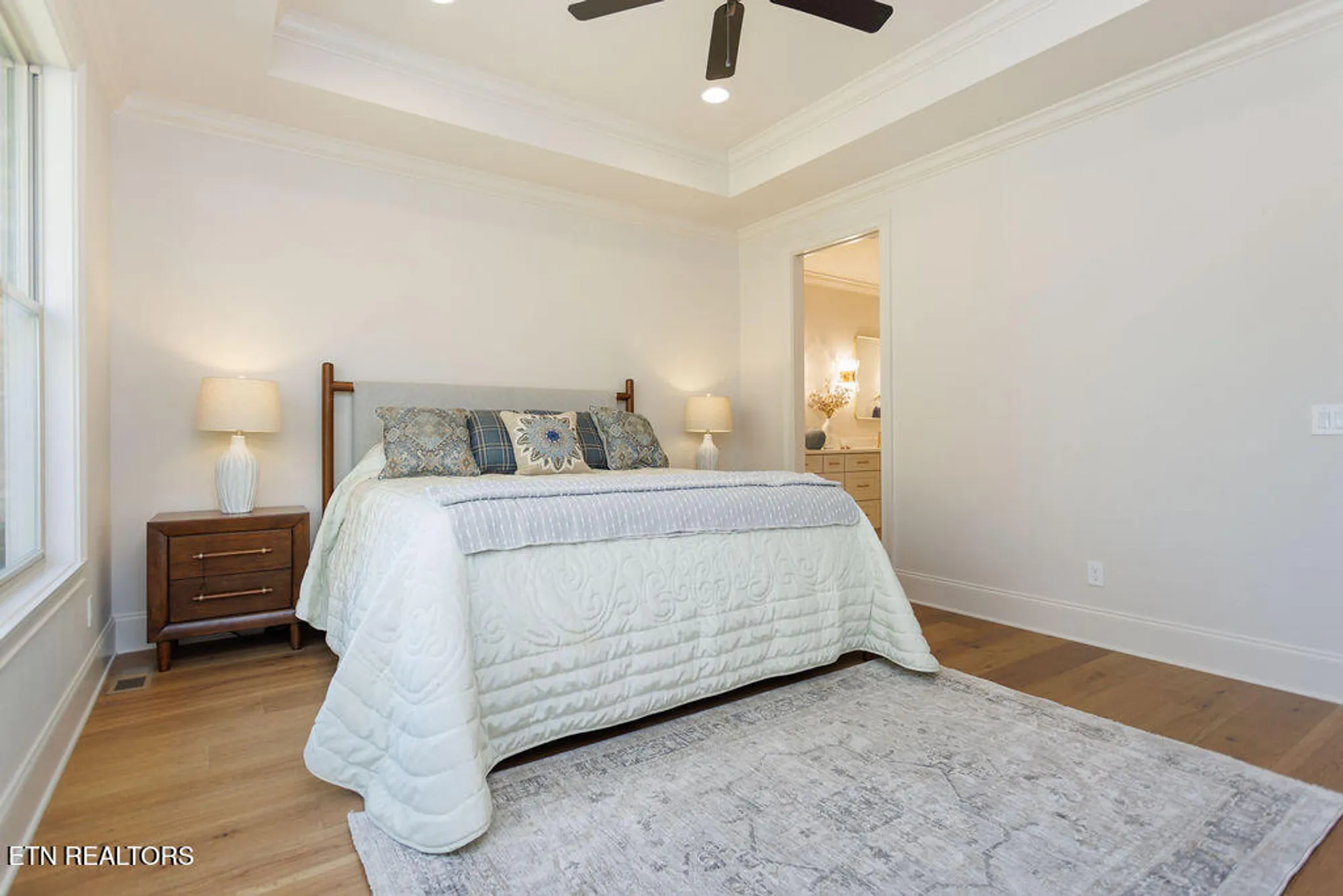 Property Slideshow image 21 of 43 | 14 bent oak ln, Crossville, TN, 38558