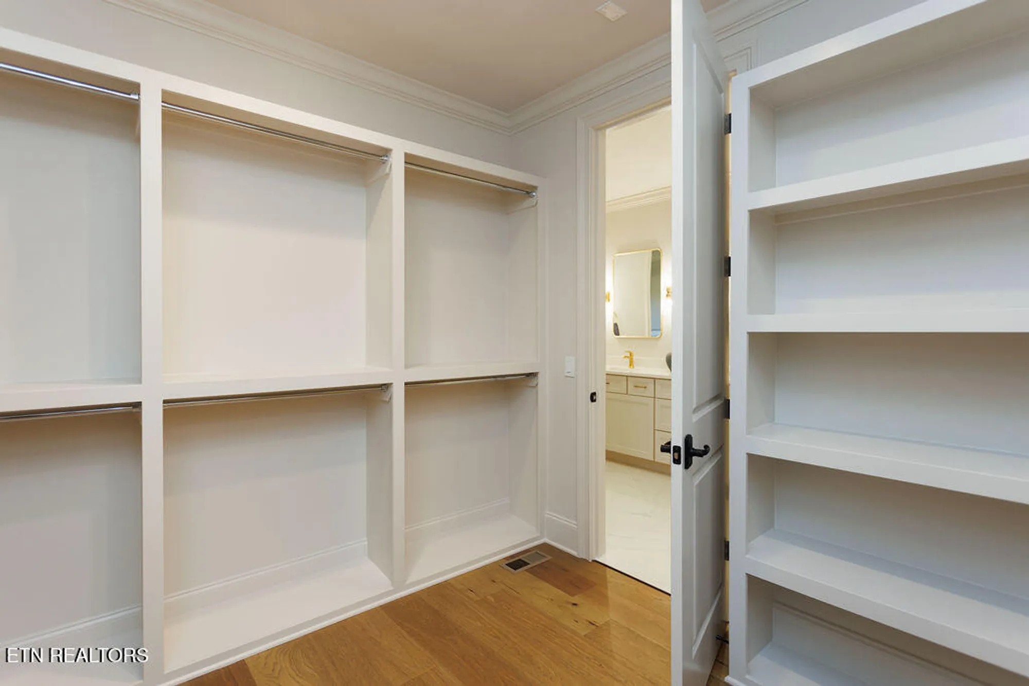 Property Slideshow image 24 of 43 | 14 bent oak ln, Crossville, TN, 38558