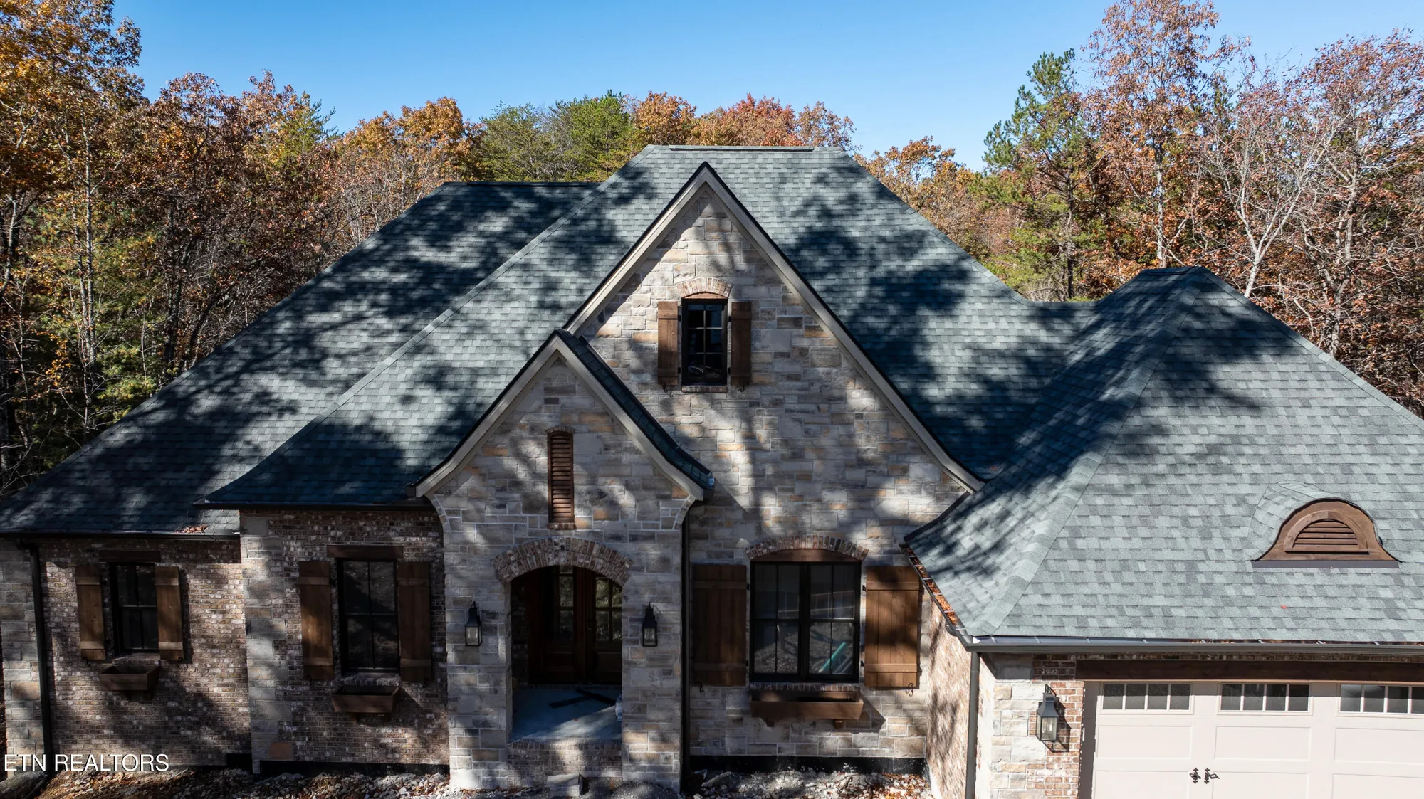 Property Slideshow image 9 of 38 | 135 hedgewood pt, Crossville, TN, 38558