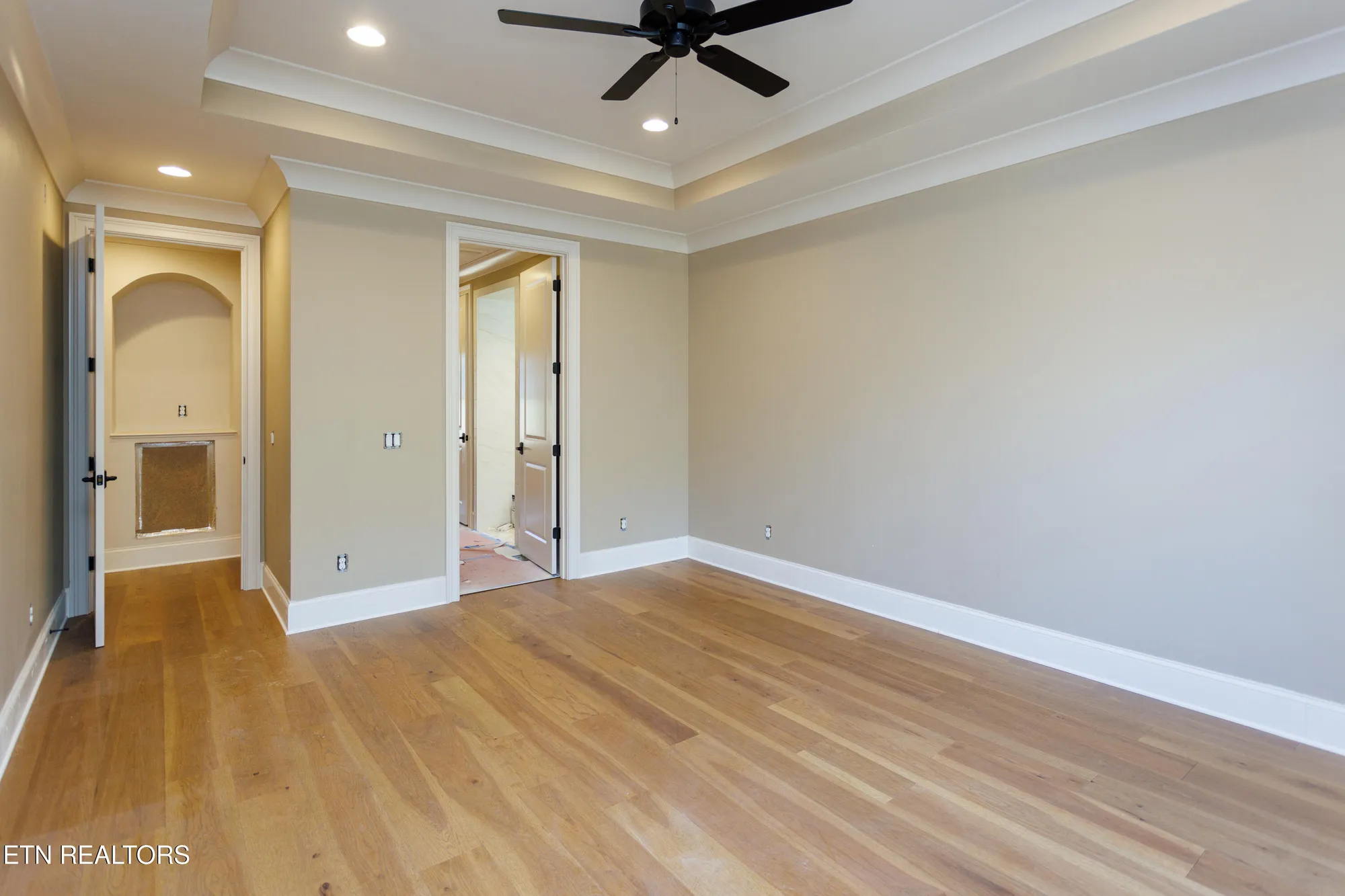 Property Slideshow image 18 of 38 | 135 hedgewood pt, Crossville, TN, 38558