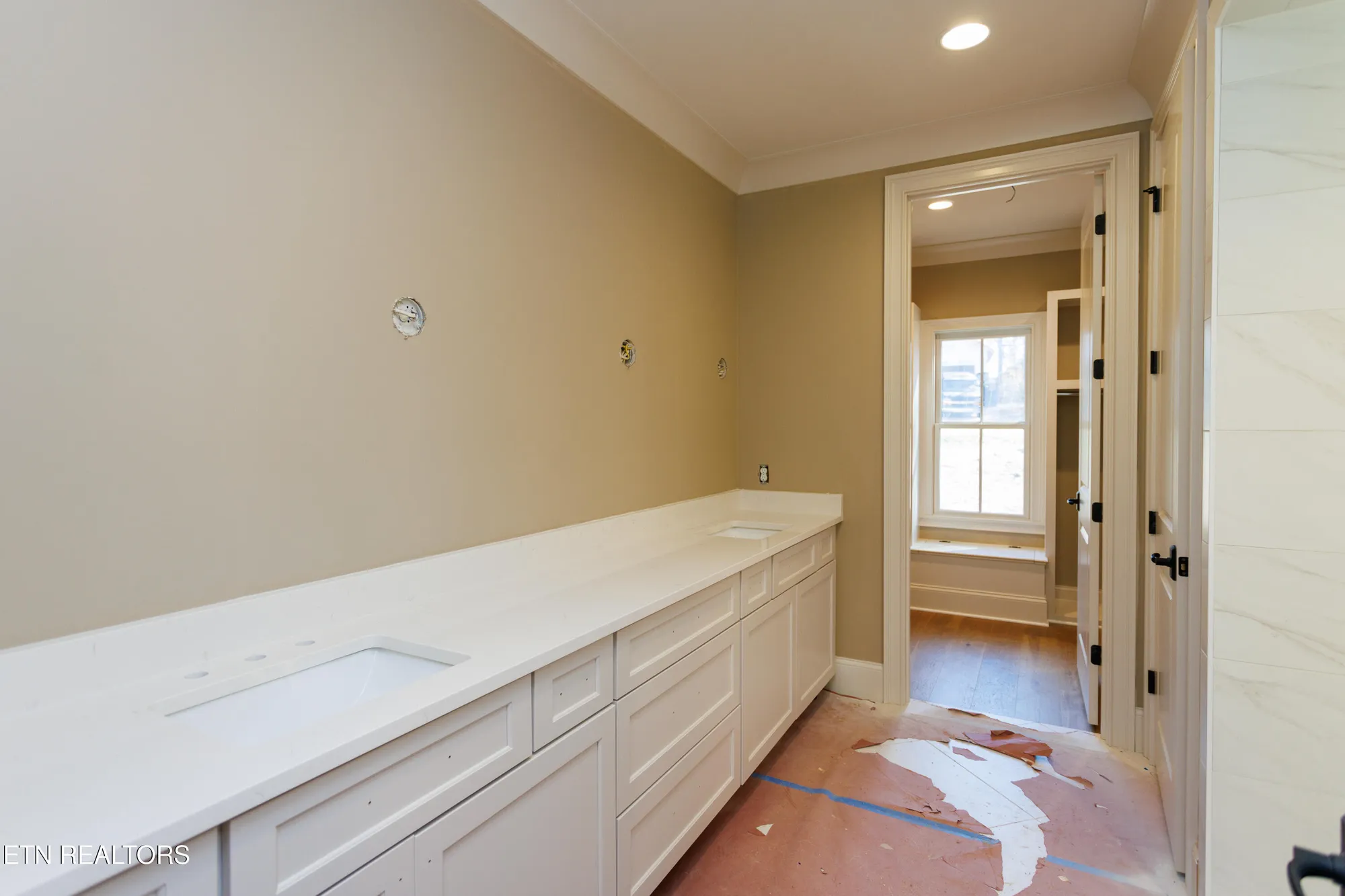 Property Slideshow image 19 of 38 | 135 hedgewood pt, Crossville, TN, 38558