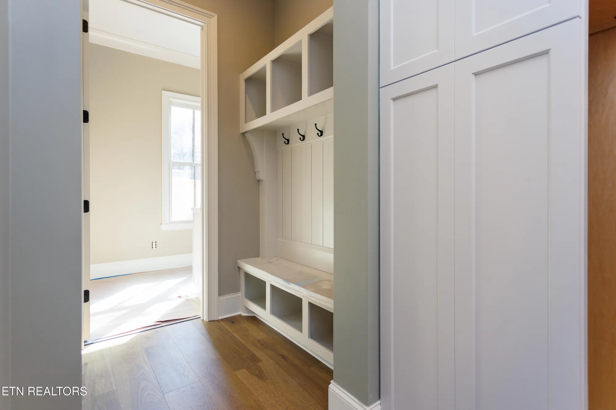 Property Slideshow image 27 of 38 | 135 hedgewood pt, Crossville, TN, 38558