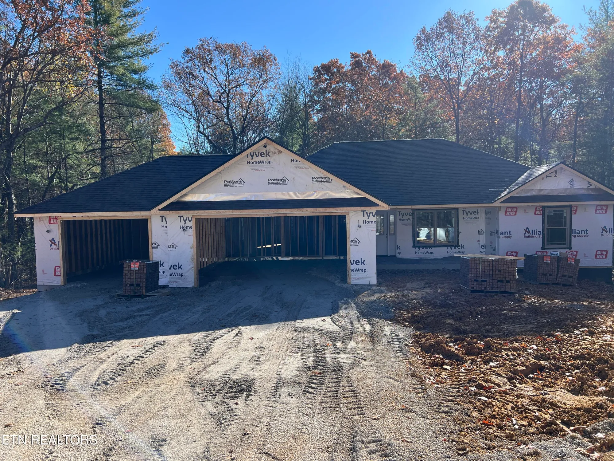 Property Slideshow image 2 of 3 | 183 natchez cir, Crossville, TN, 38558